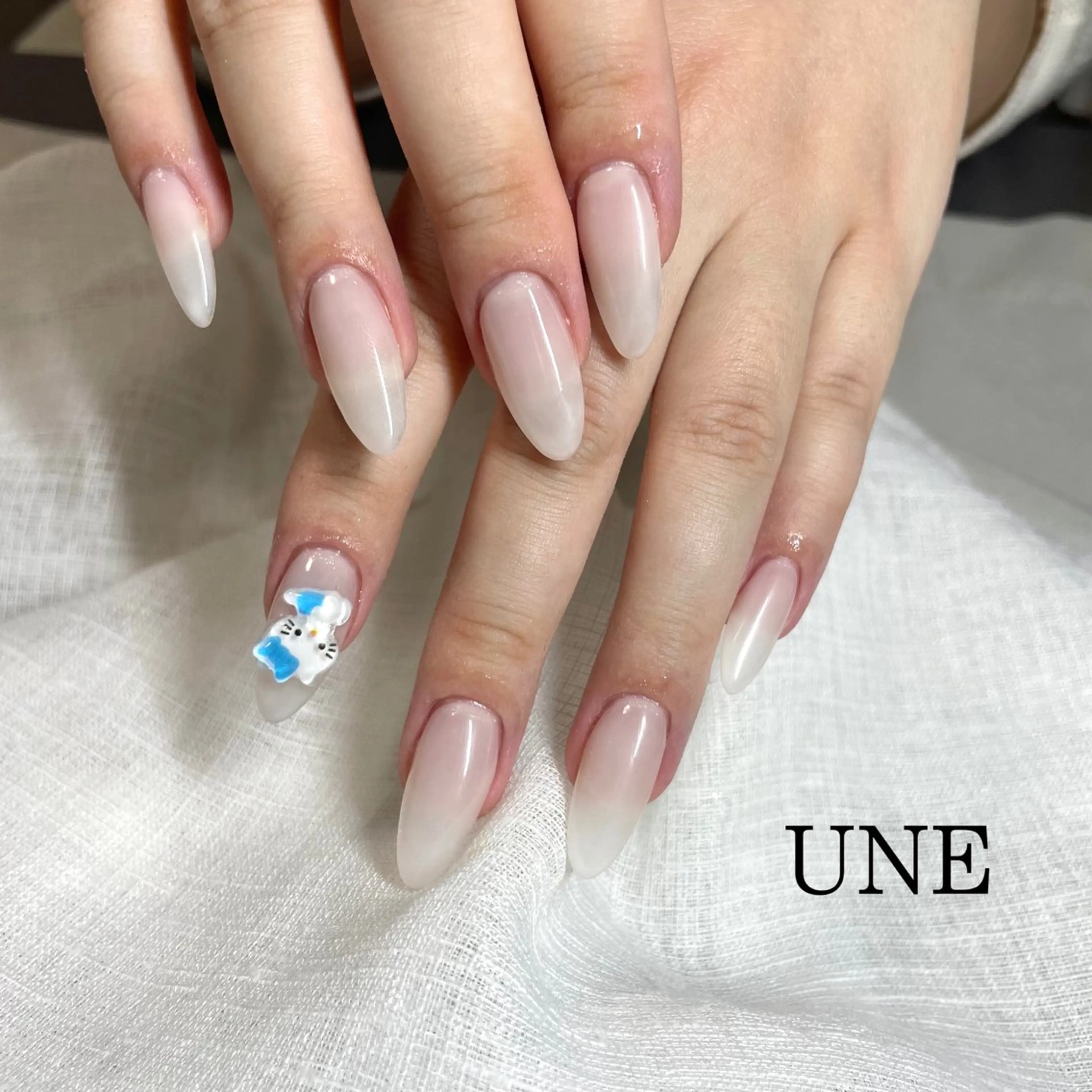 ネイル 長さ出し スカルプネイル シンプルネイル UNE.【ユヌ】 Jr.NANAのネイルデザイン