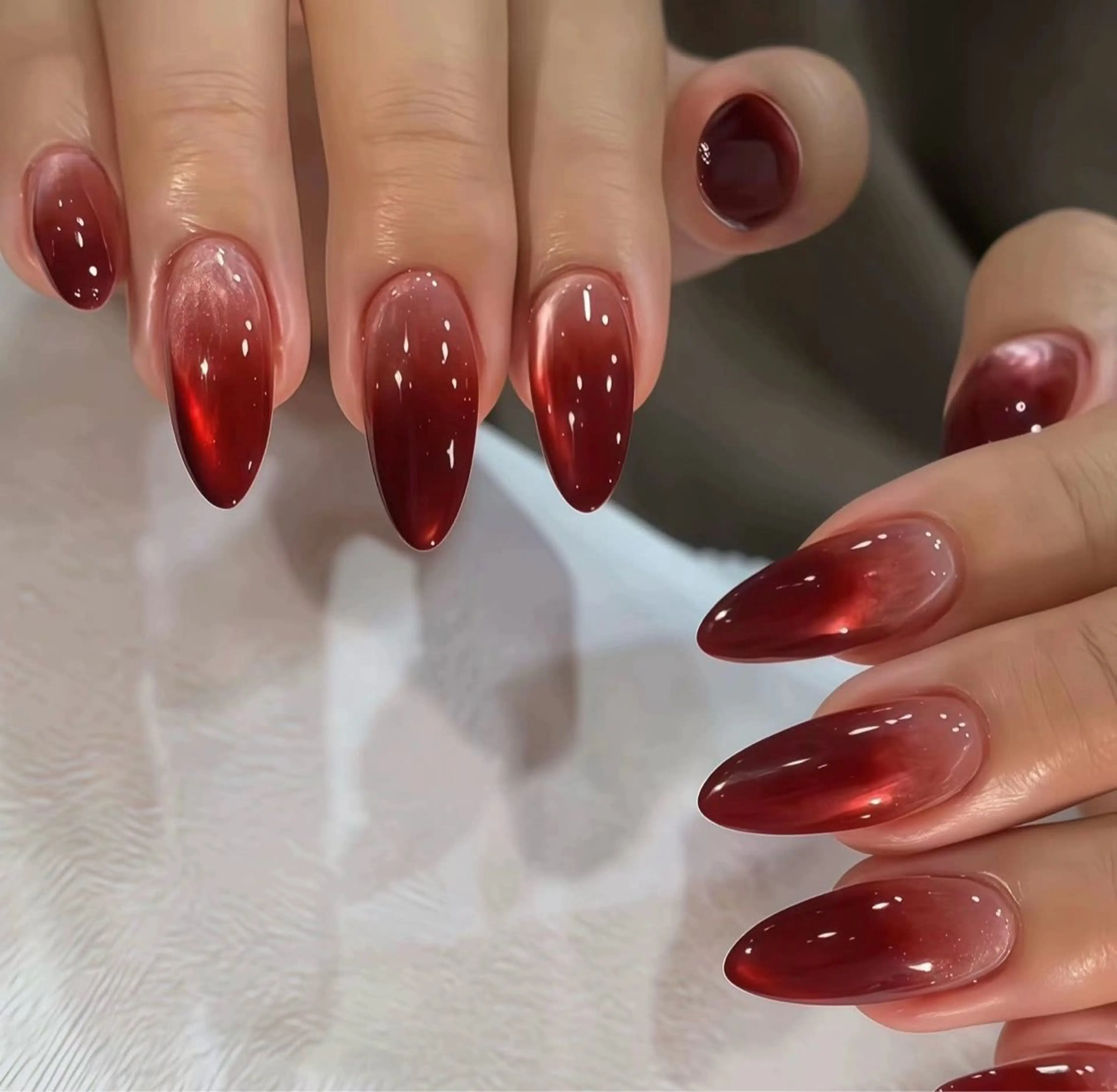 ネイル ハンドネイル T. Leeのネイルデザイン