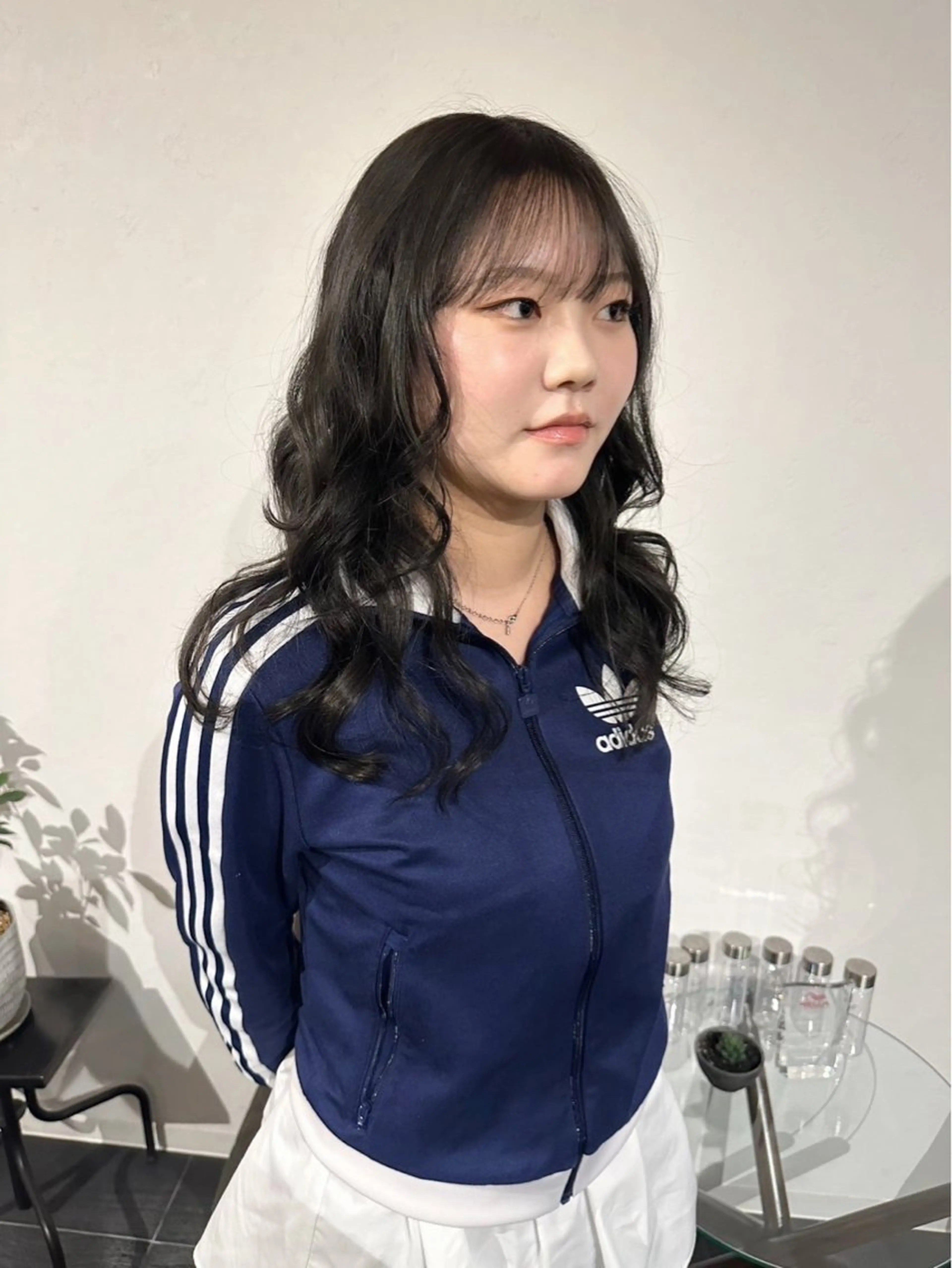 ロング カラー グレージュ ヘアカラー hinano ヒナノのヘアスタイル