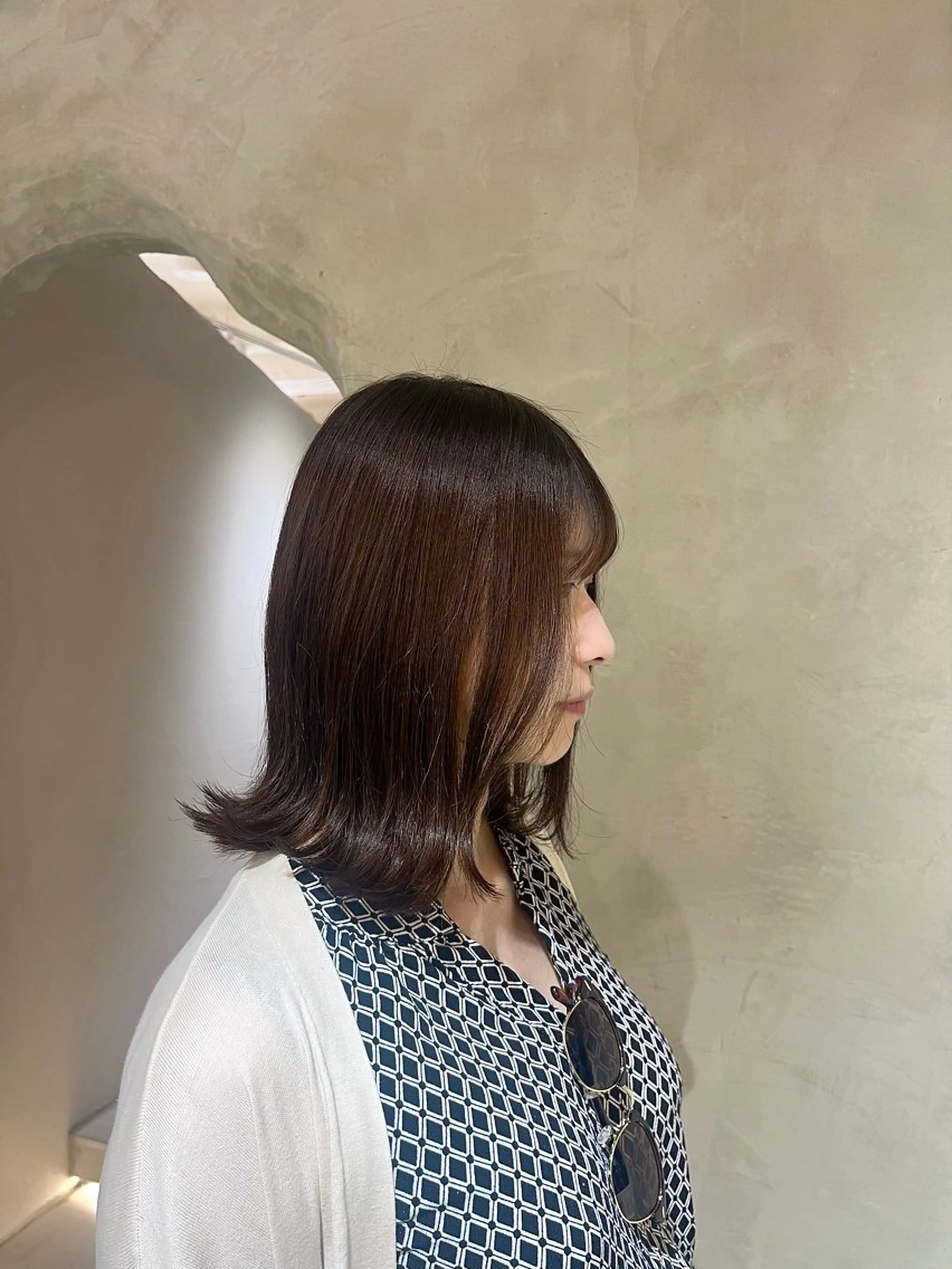 ミディアム カラー ヘアカラー effect横浜所属・切りっぱなしボブ/ 艶カラー/綾莉のヘアスタイル