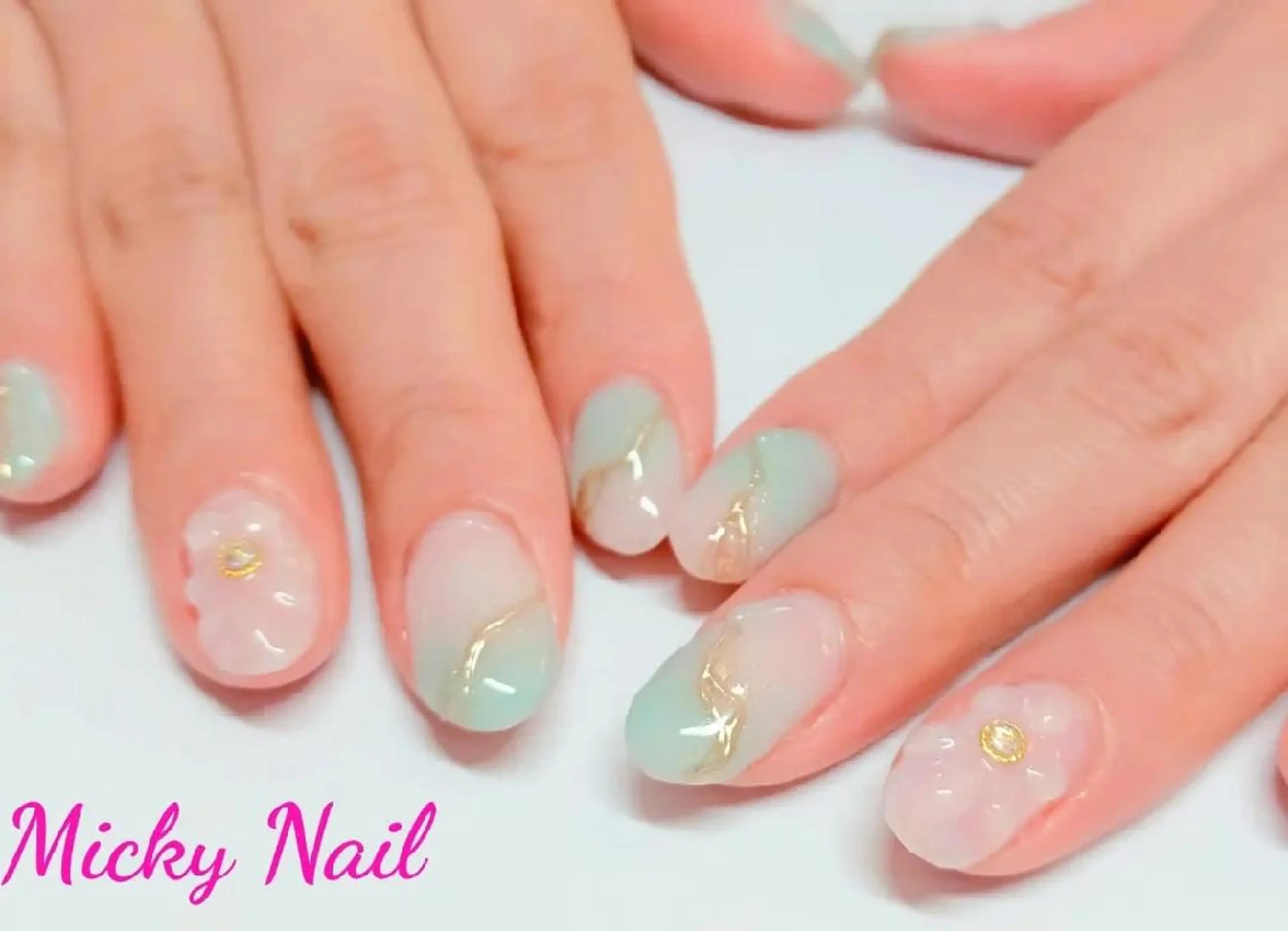 ネイル ニュアンスネイル ぷっくりネイル Micky nail chikushinoのネイルデザイン
