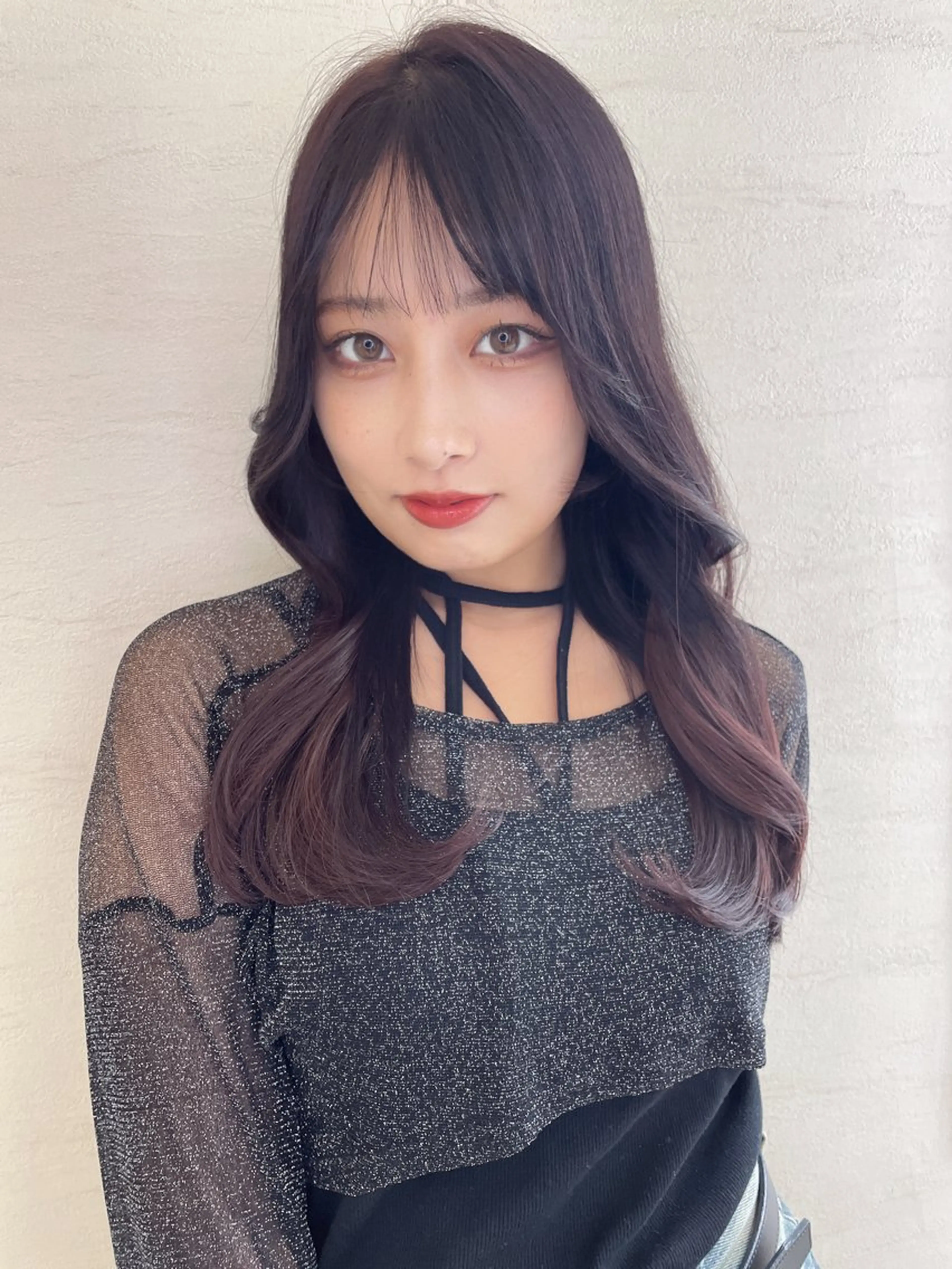 ロング カラー ベージュカラー ブリーチ ダブルカラー グレージュ ミルクティーベージュ 個室サロンLOUIMADNA栄店所属・髪質改善美容師 個室サロン白金厚哉のヘアスタイル