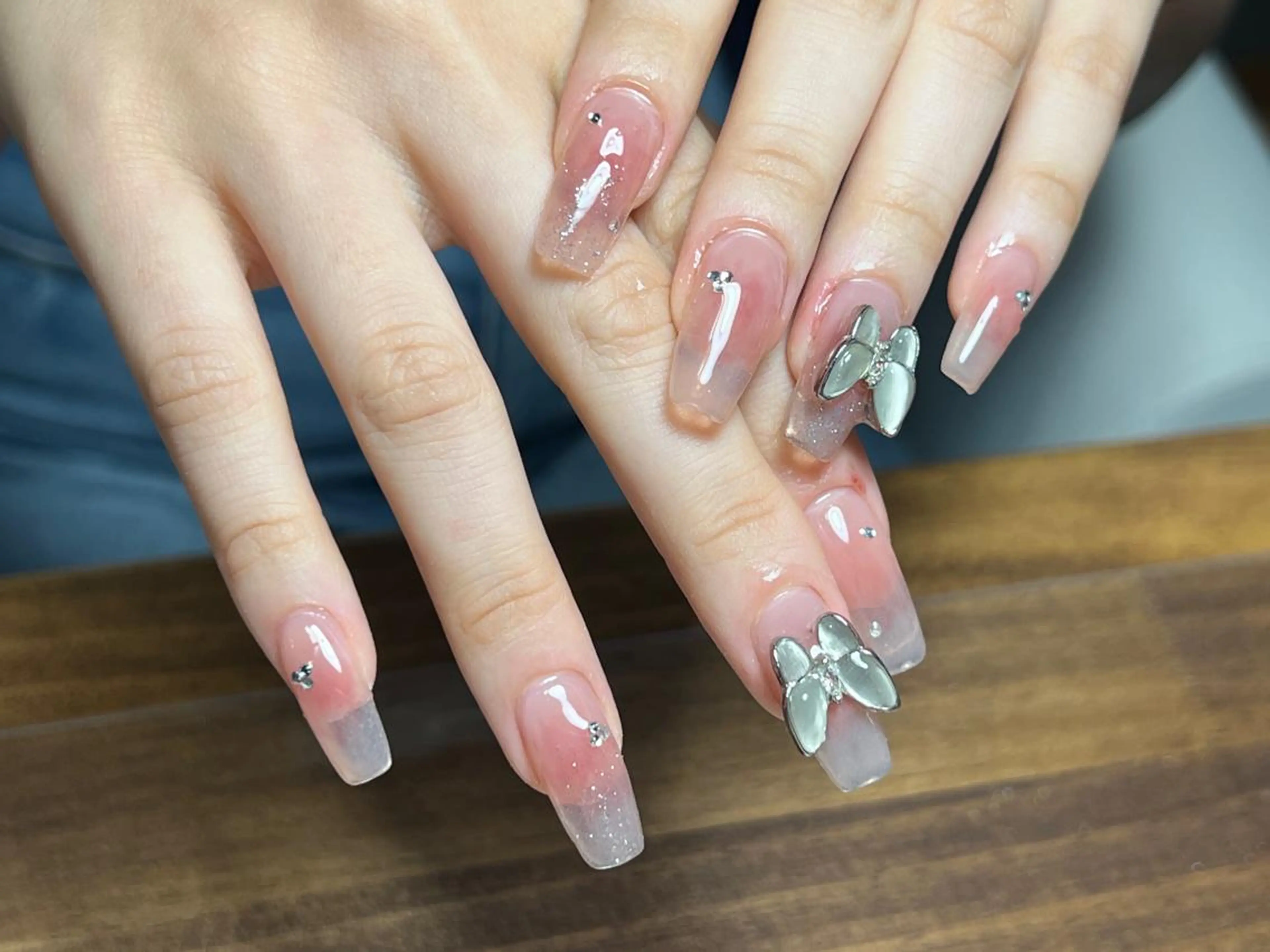 ネイル lucky nail 歌舞伎町のネイルデザイン