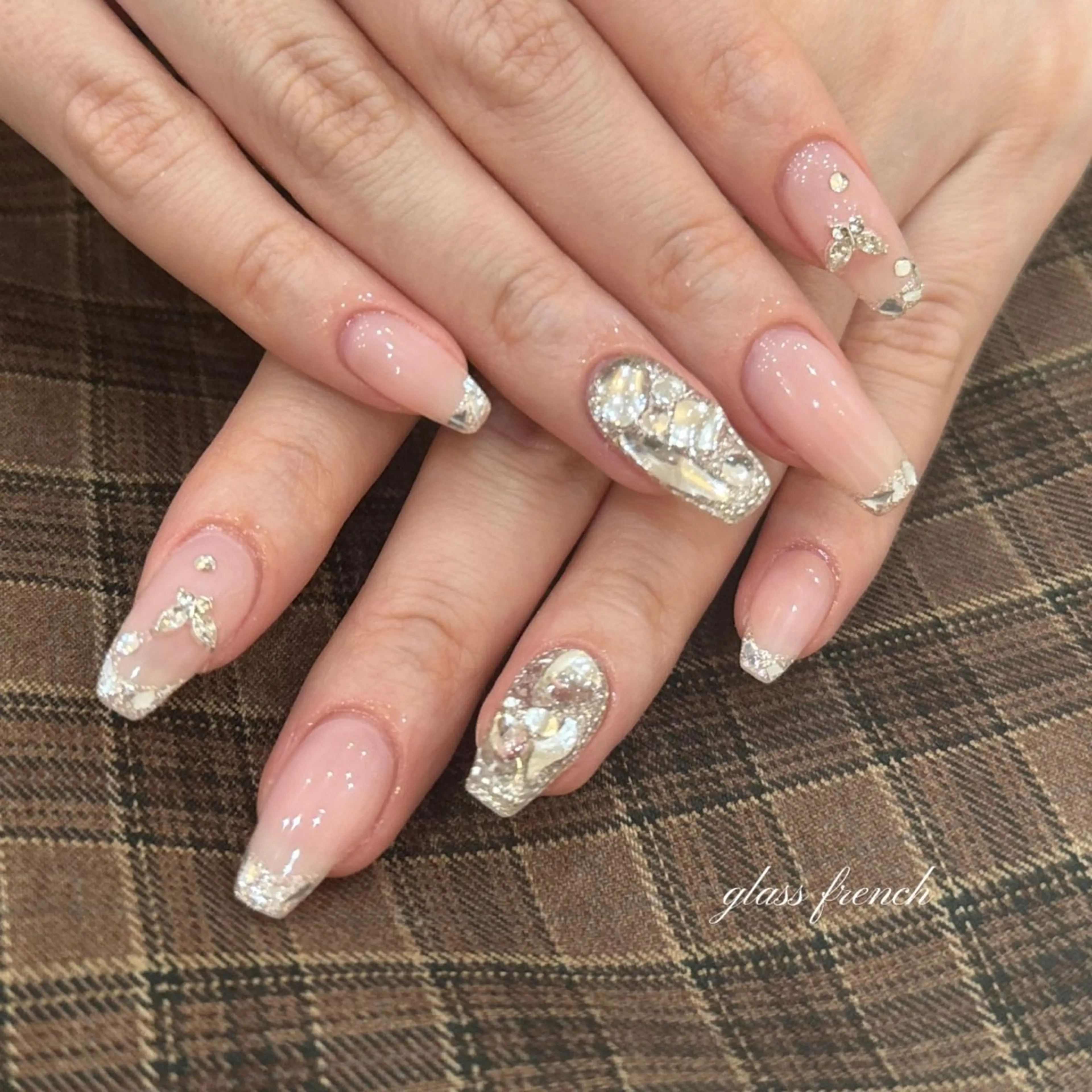 ネイル ハンドネイル UnFLAIR 麻布十番店🧸NAOのネイルデザイン