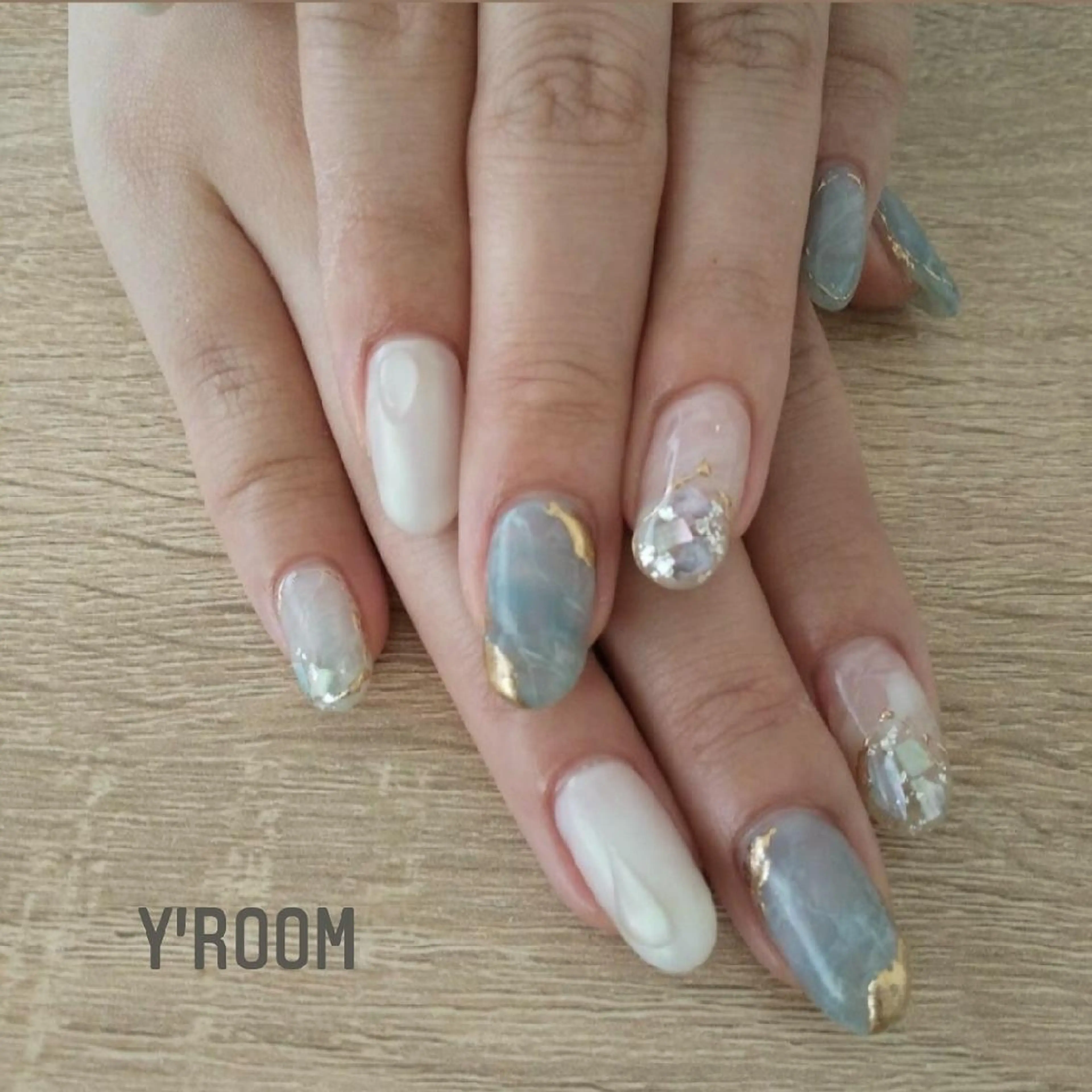 ネイル ジェルネイル ニュアンスネイル ワンカラーネイル パラジェル 夏ネイル YUKA （ネイリスト）のネイルデザイン