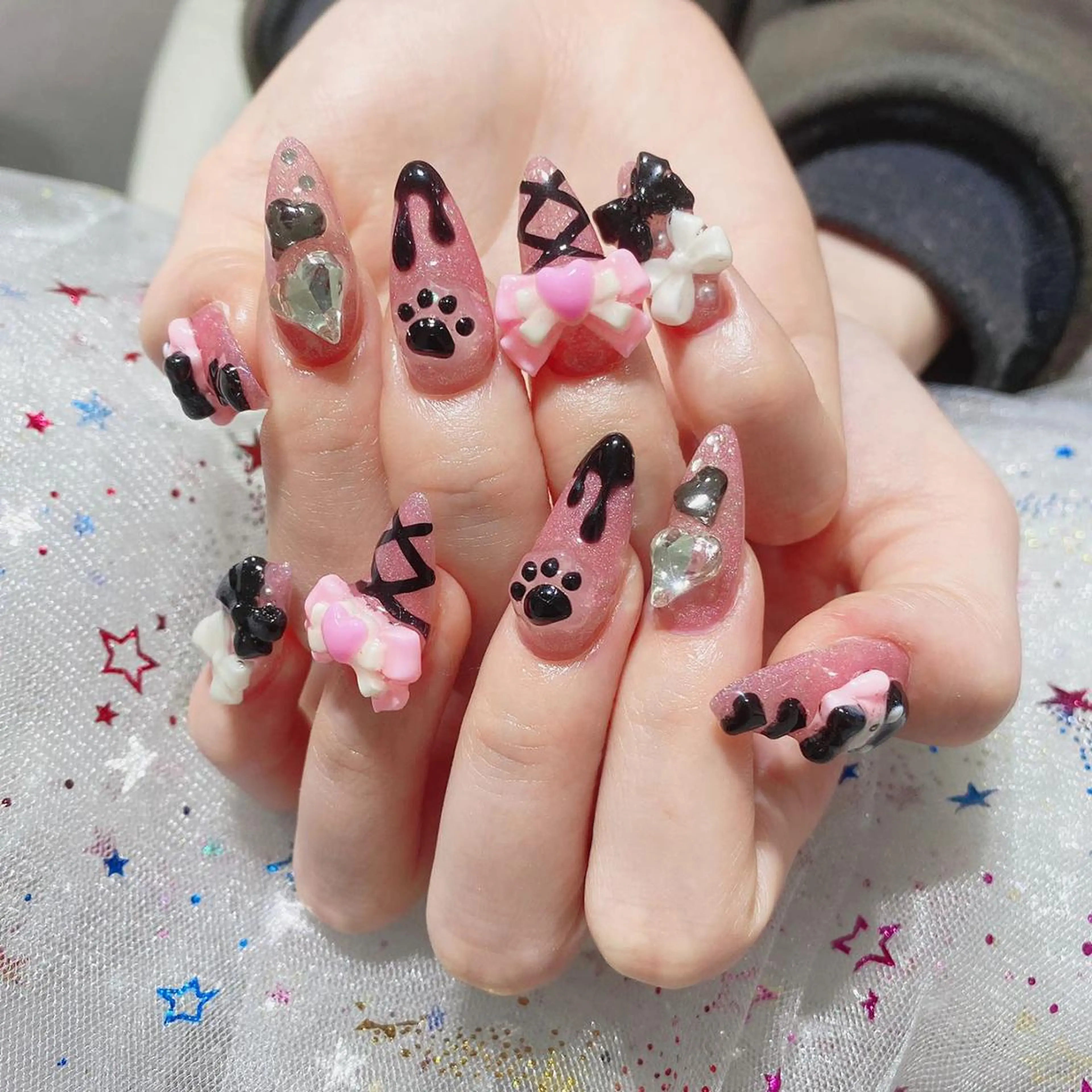 ネイル ハンドネイル Queens ciciのネイルデザイン