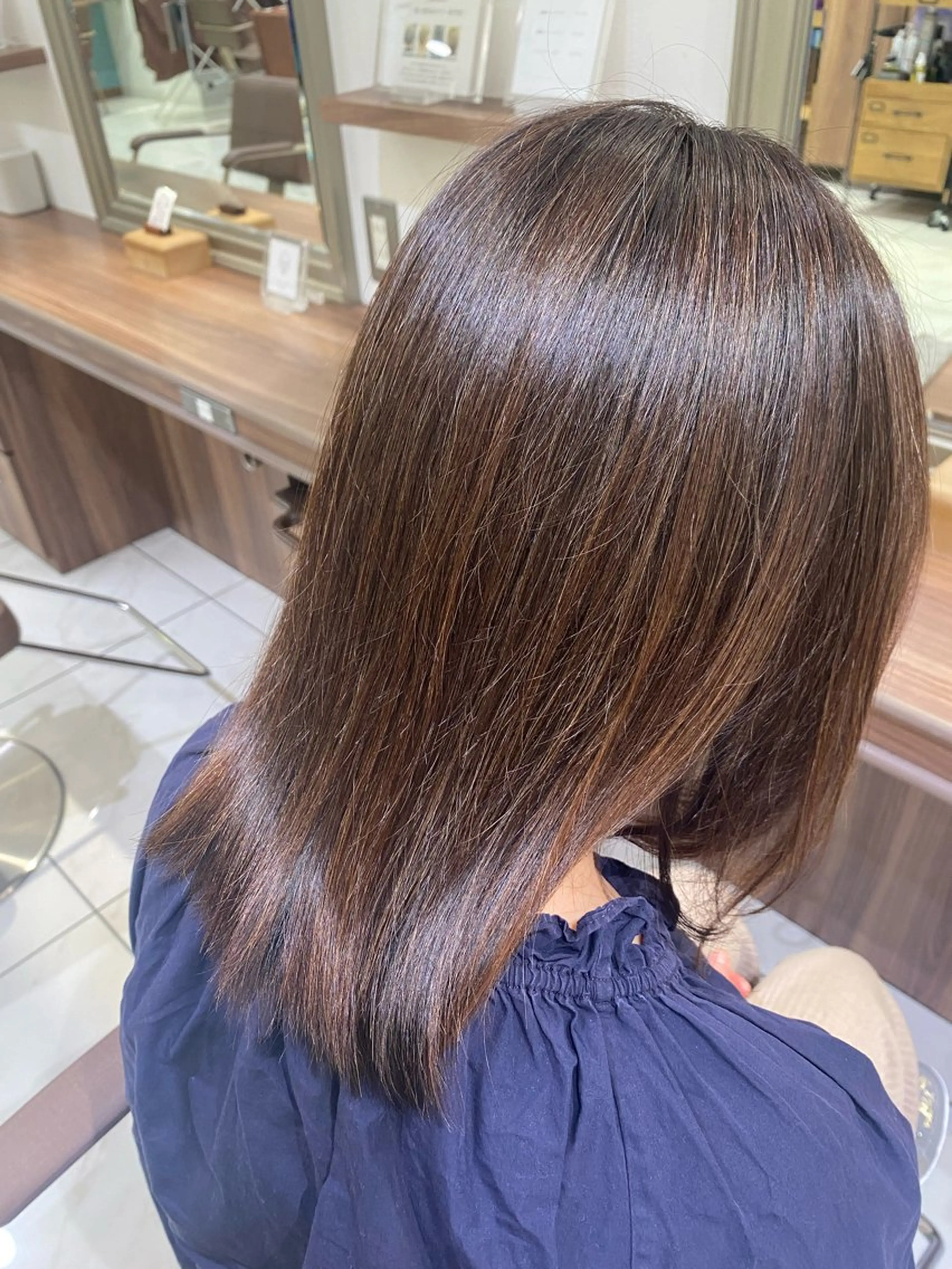 セミロング ヘアカラー Ash桜新町 きあらのヘアスタイル