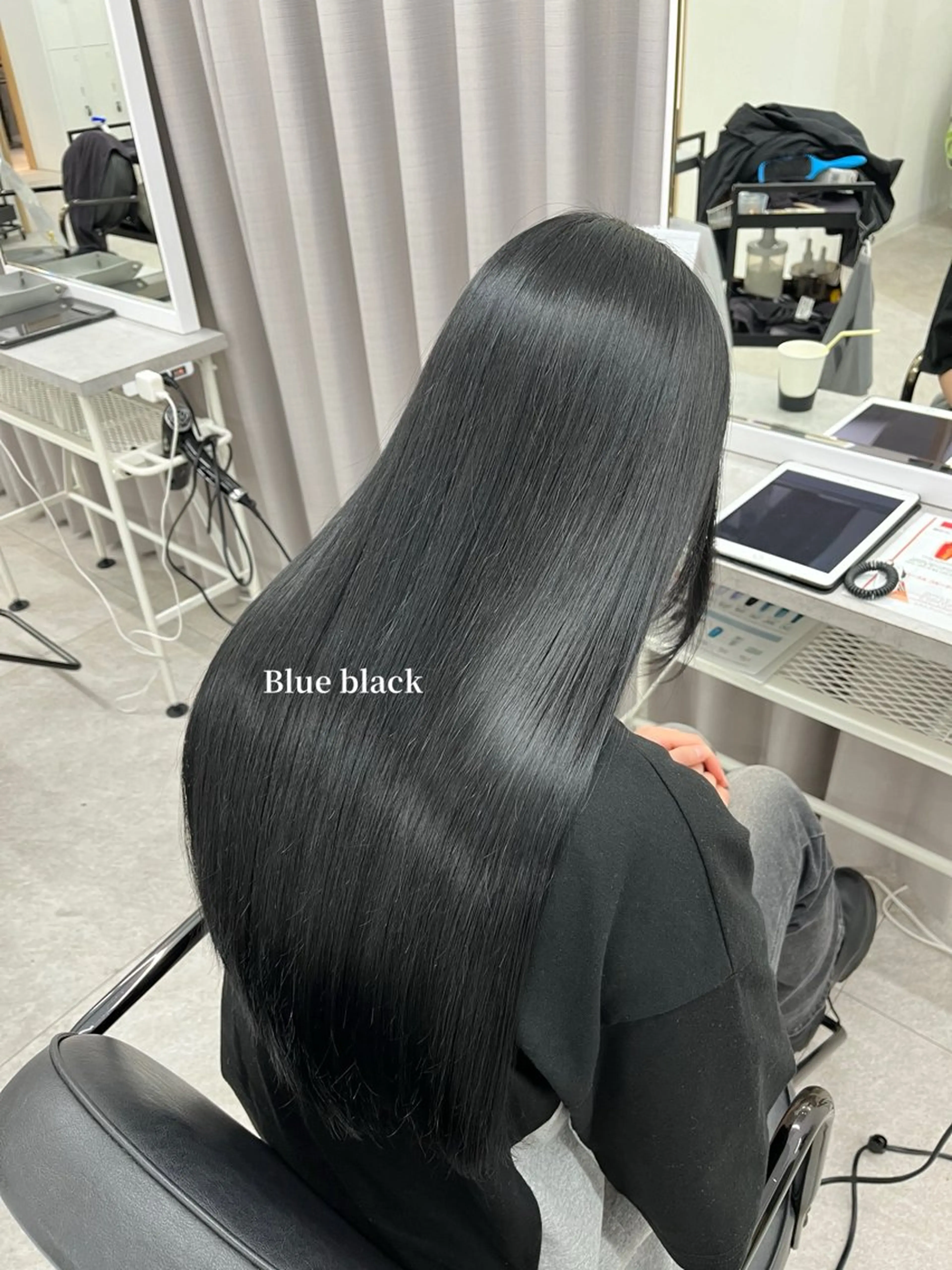 ロング カラー 黒髪 ブルーカラー ブルーブラック 柔らかなカラーを 🫧Himari🌻のヘアスタイル