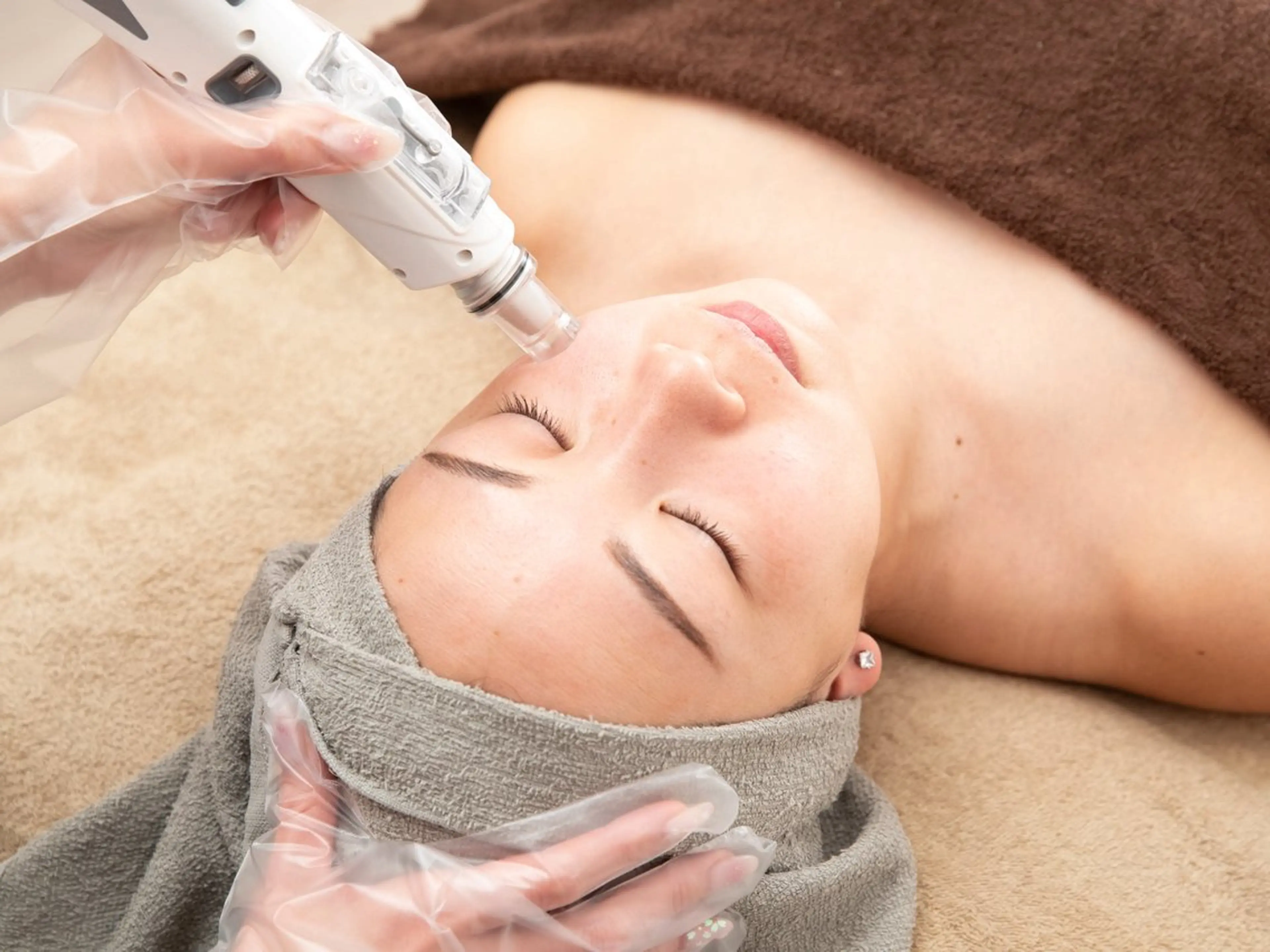 【韓国で話題沸騰】​〜​エアバリ​〜​刺さない美容鍼の写真