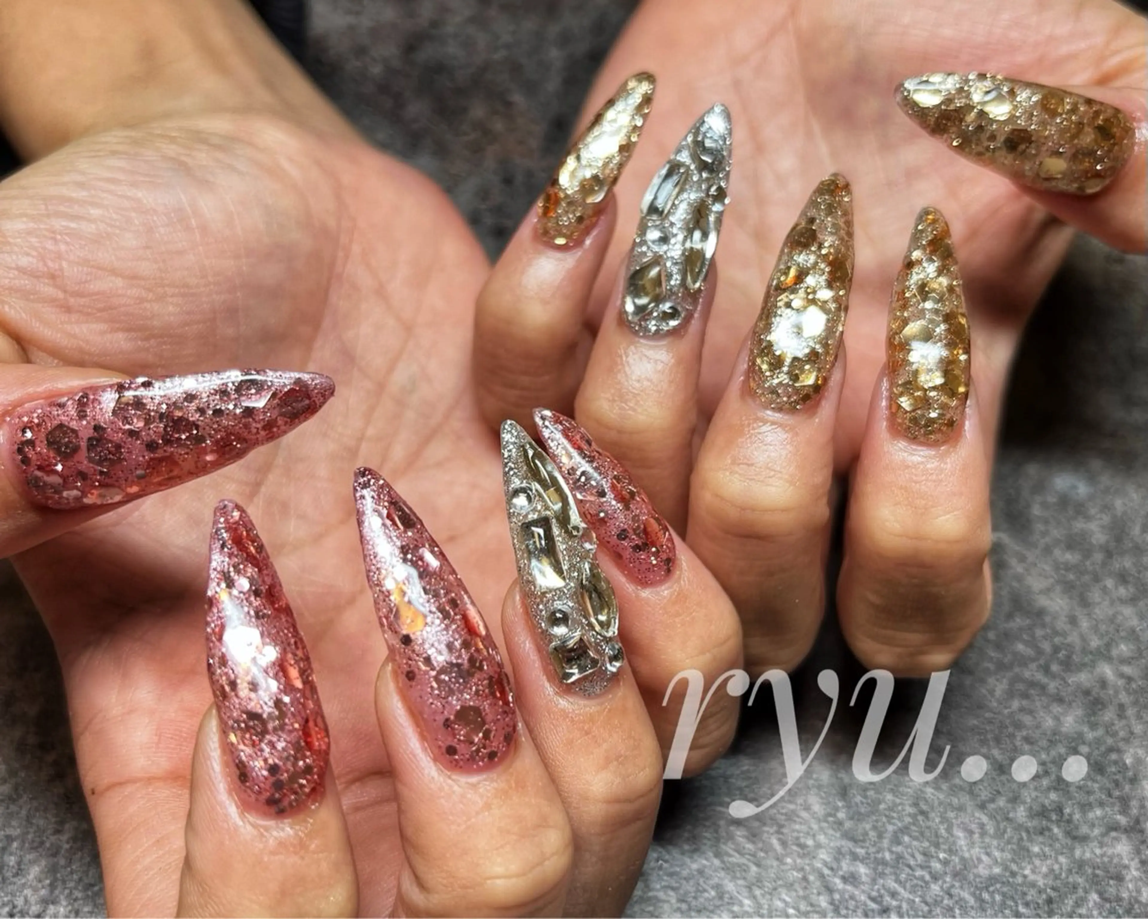 ネイル 筒井 美穂のネイルデザイン