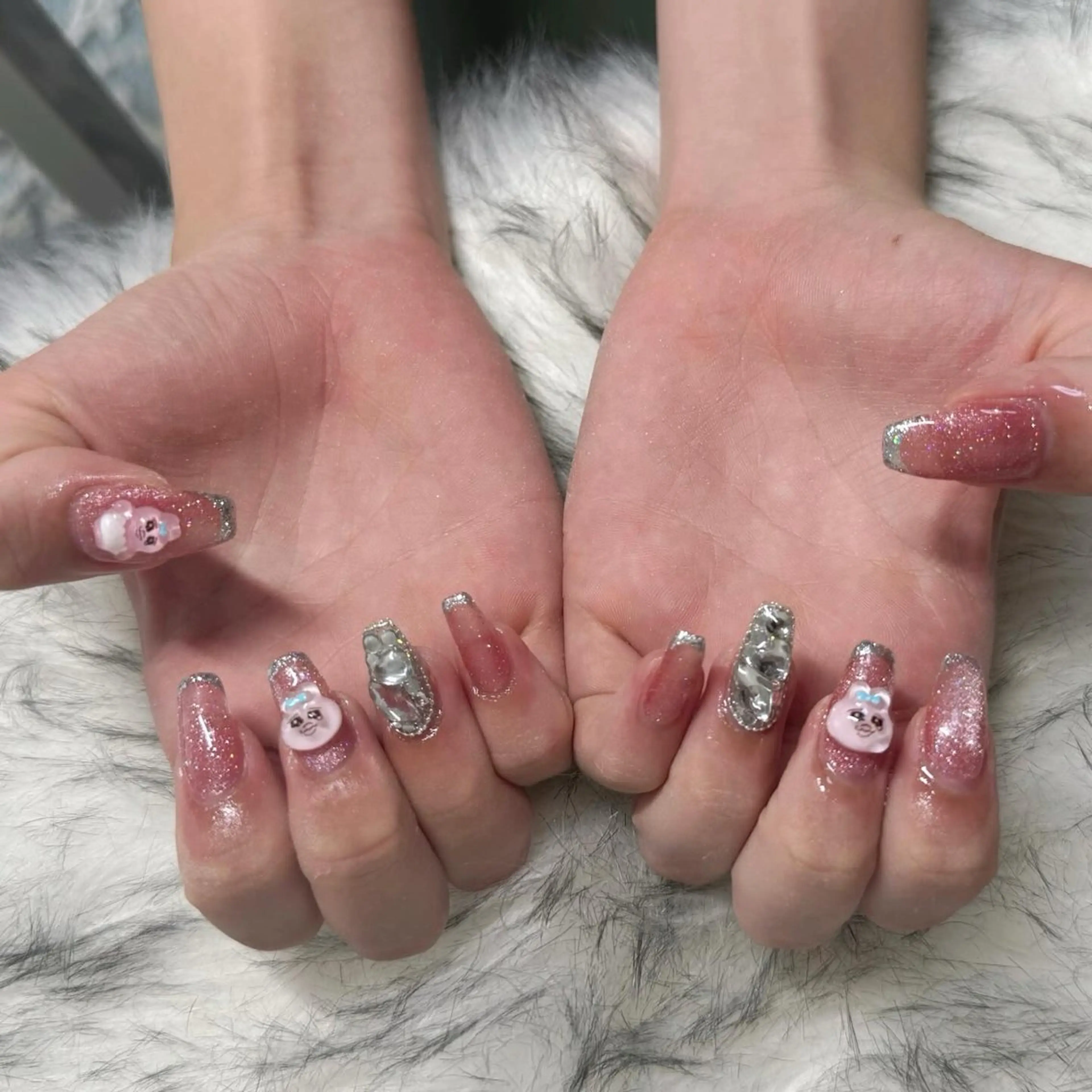 ロング ハンドネイル mao .のネイルデザイン