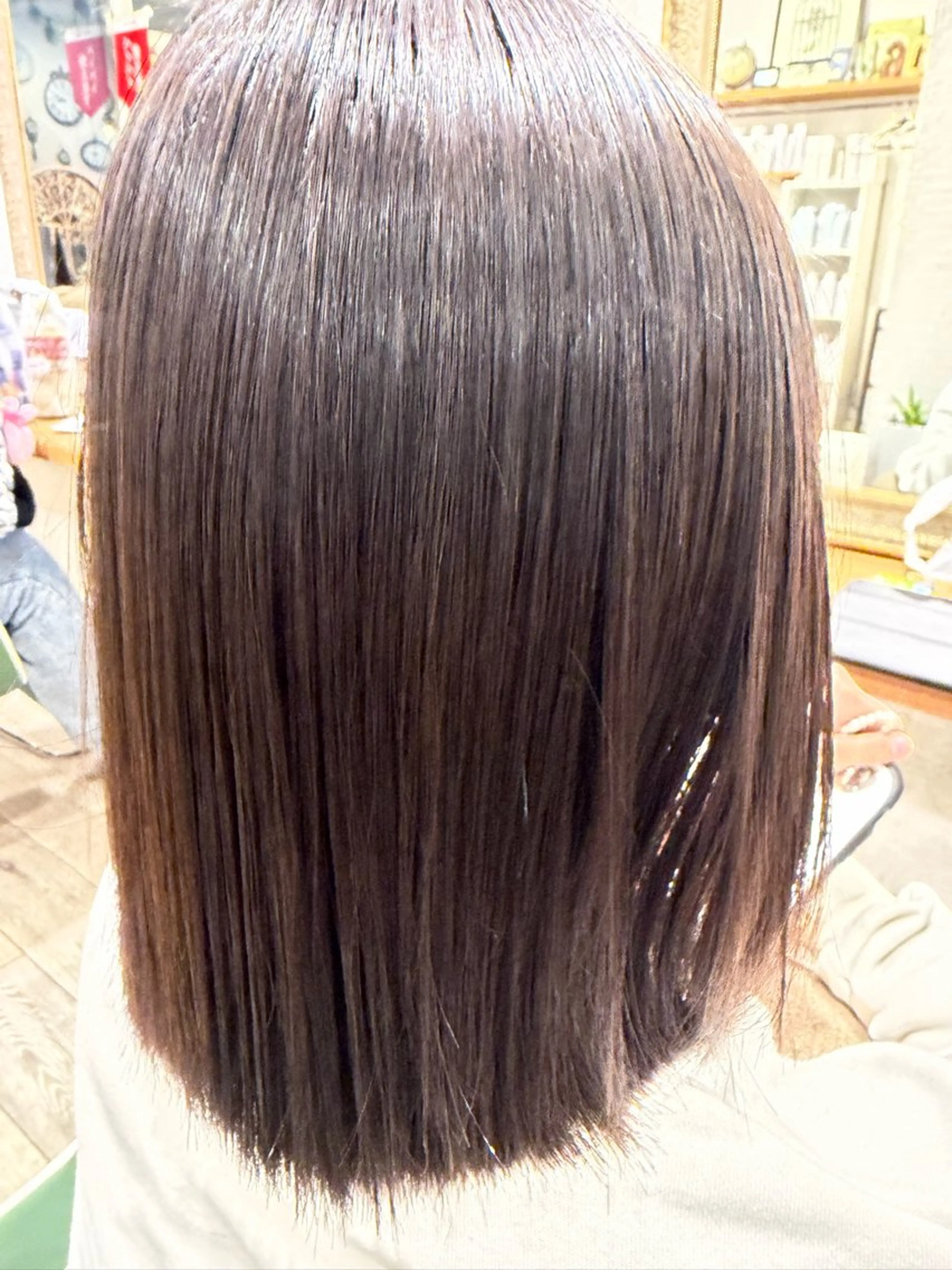 ミディアム 縮毛矯正 Rogue hair 金町店所属・山﨑 莉月のヘアスタイル