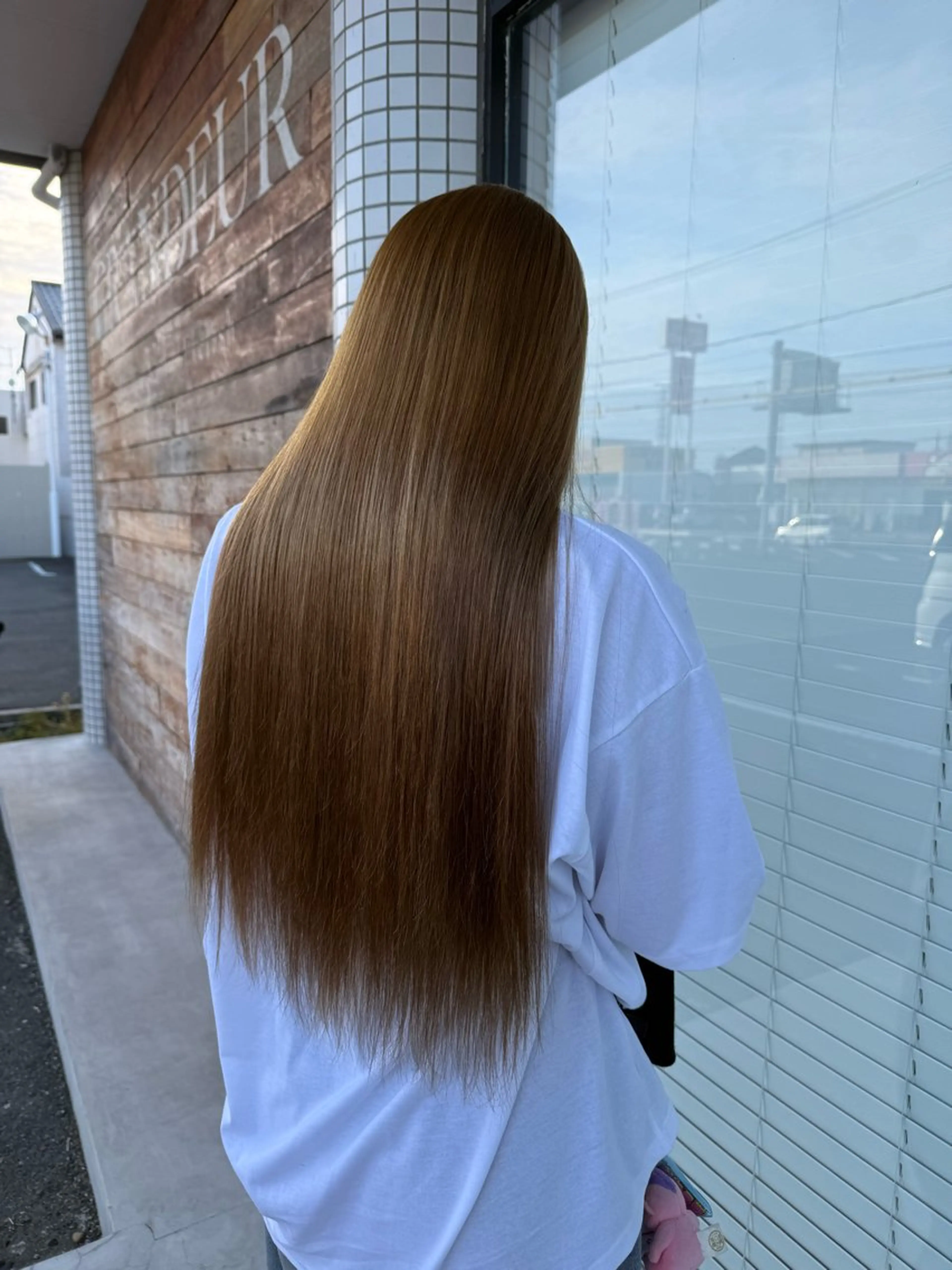 ロング カラー ベージュカラー ブリーチ ダブルカラー ブリーチなしカラー オレンジ ヘアカラー 片山 実莉のヘアスタイル