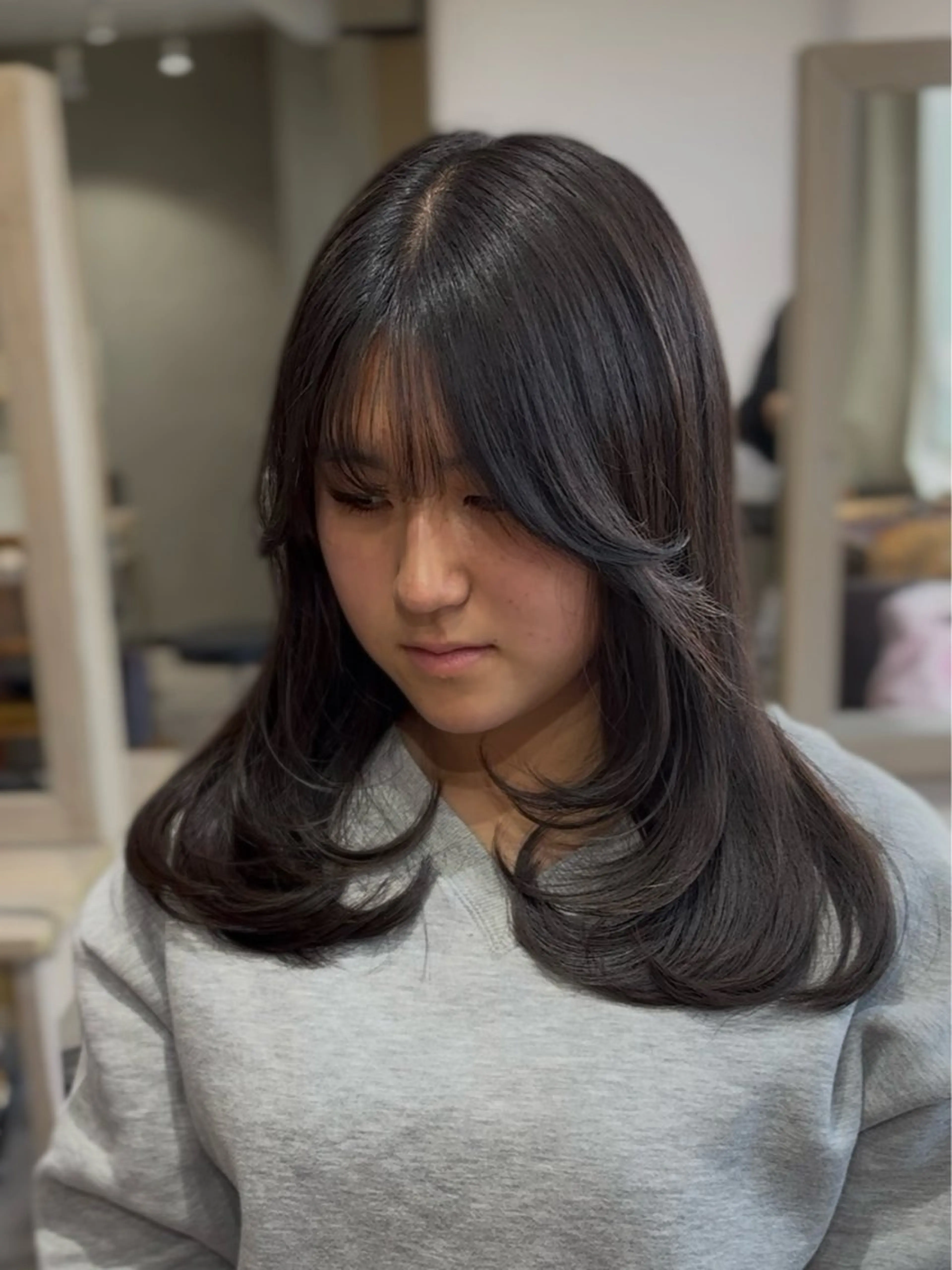 セミロング カラー ルーツカラー/ デザインカラー/井川のヘアスタイル