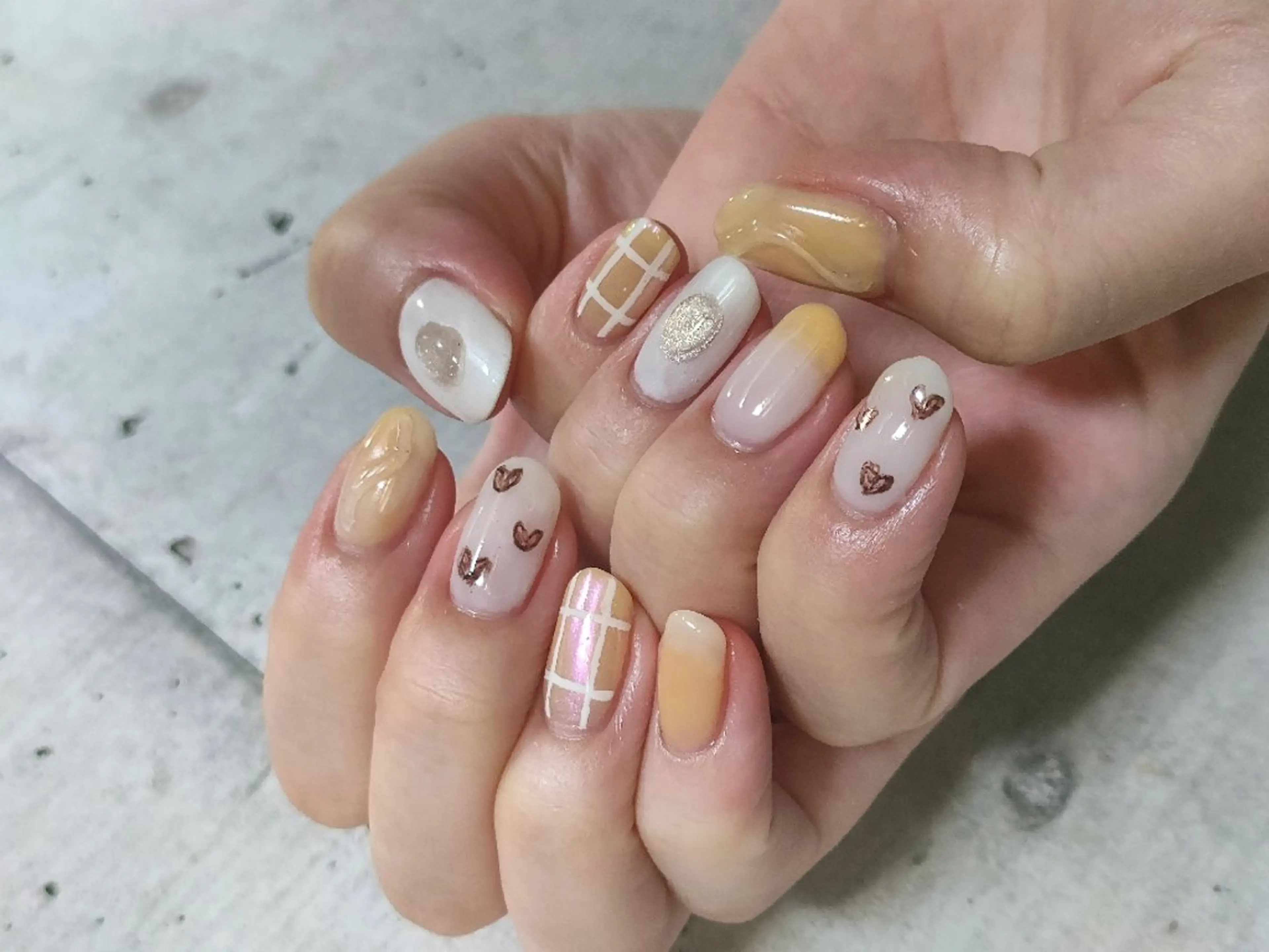 ネイル アートネイル oir. nailsalonのネイルデザイン