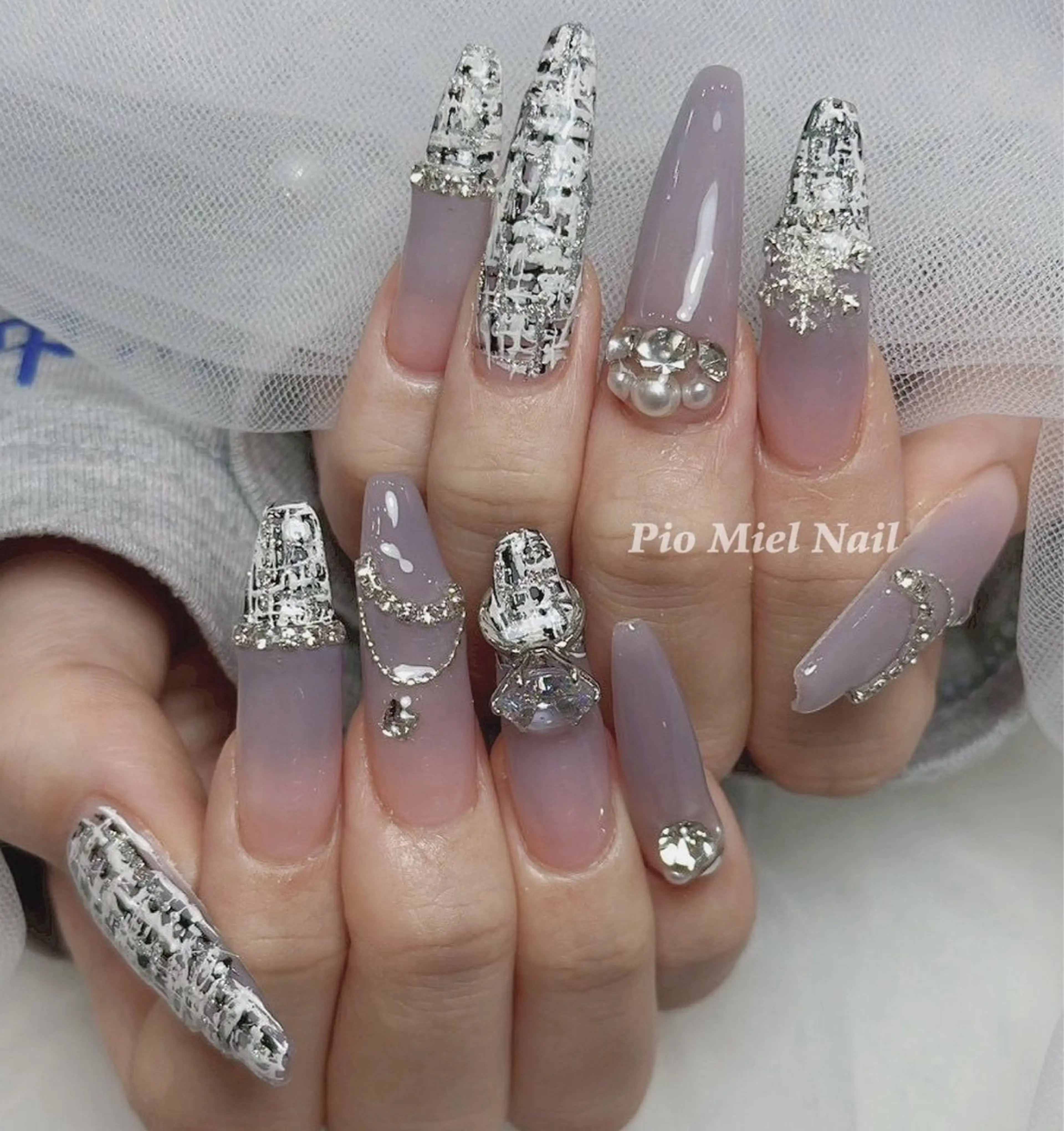 ネイル ハンドネイル HANA 長さだしのネイルデザイン