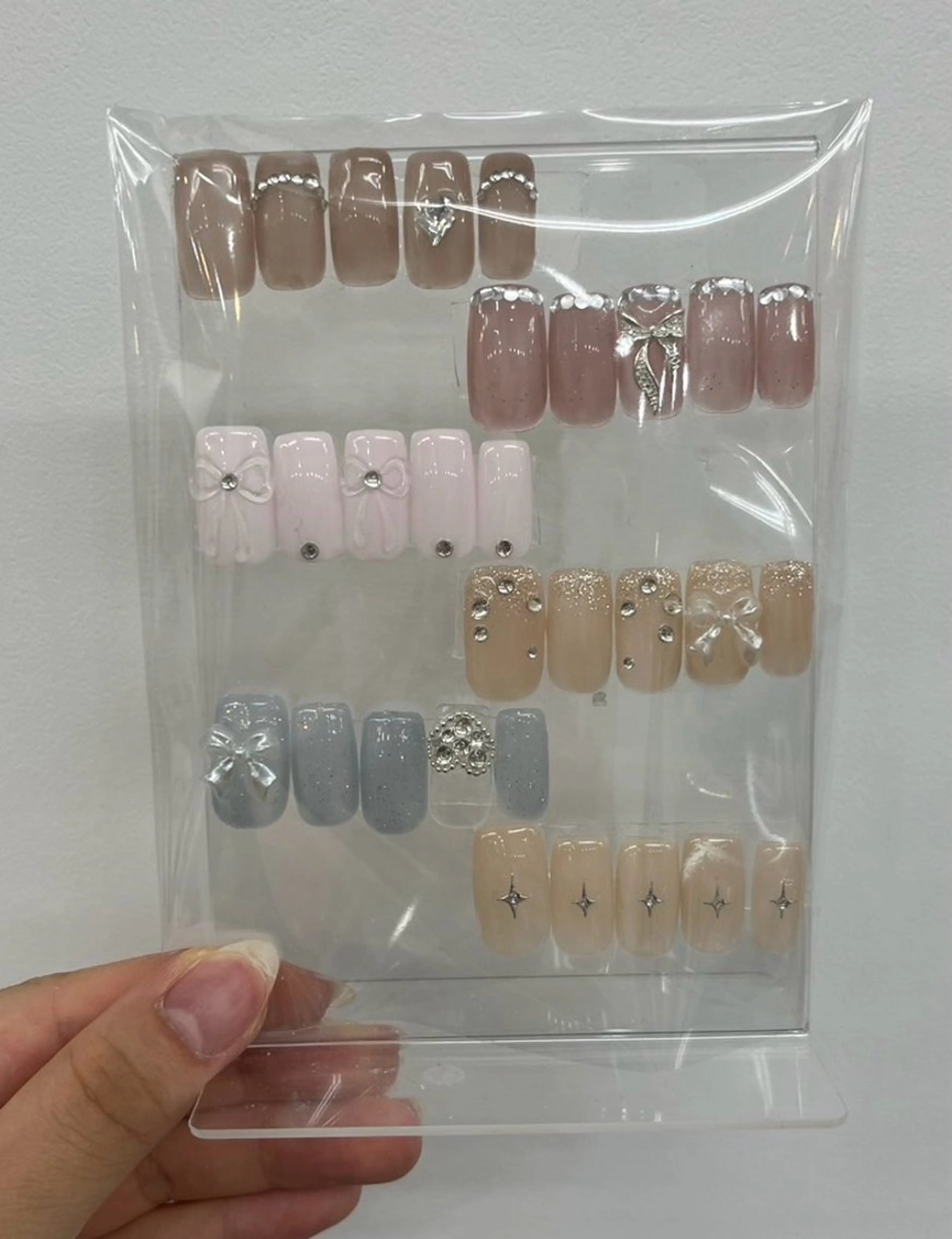 ネイル FUKASAWA Aのネイルデザイン