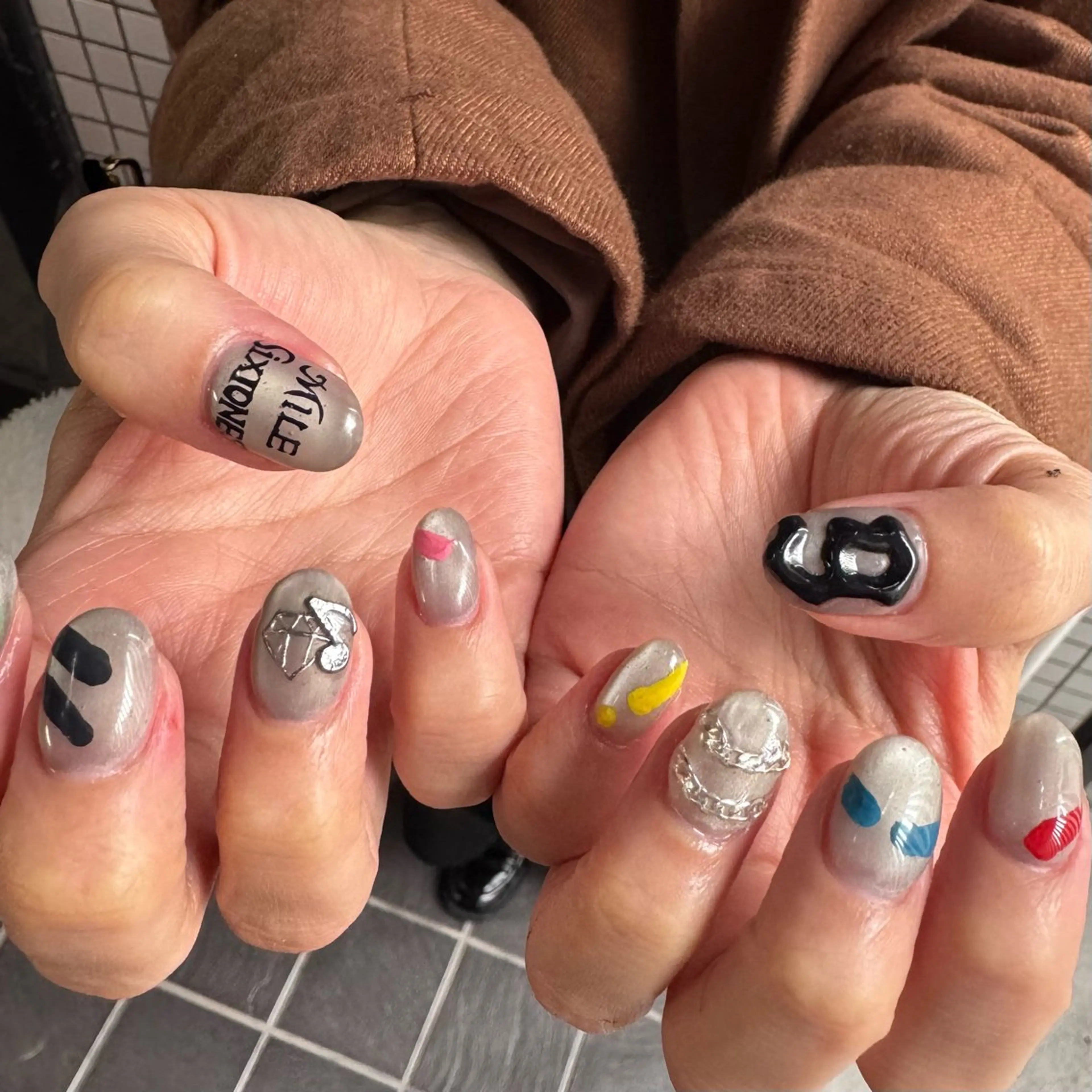 ショート 小川 柚香のネイルデザイン