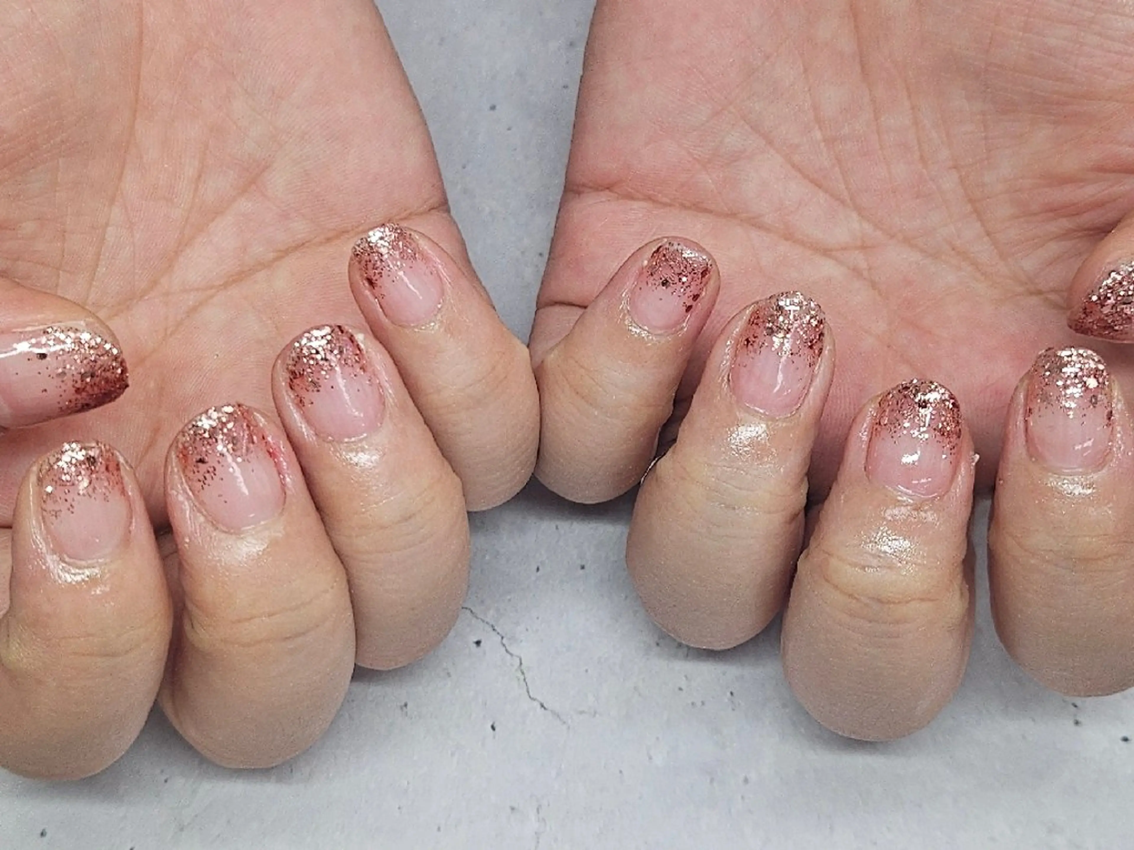 ネイル グラデーション ラメ(グリッター) ラメグラデーション ハンドネイル NailSalon LuireYUUNAのネイルデザイン