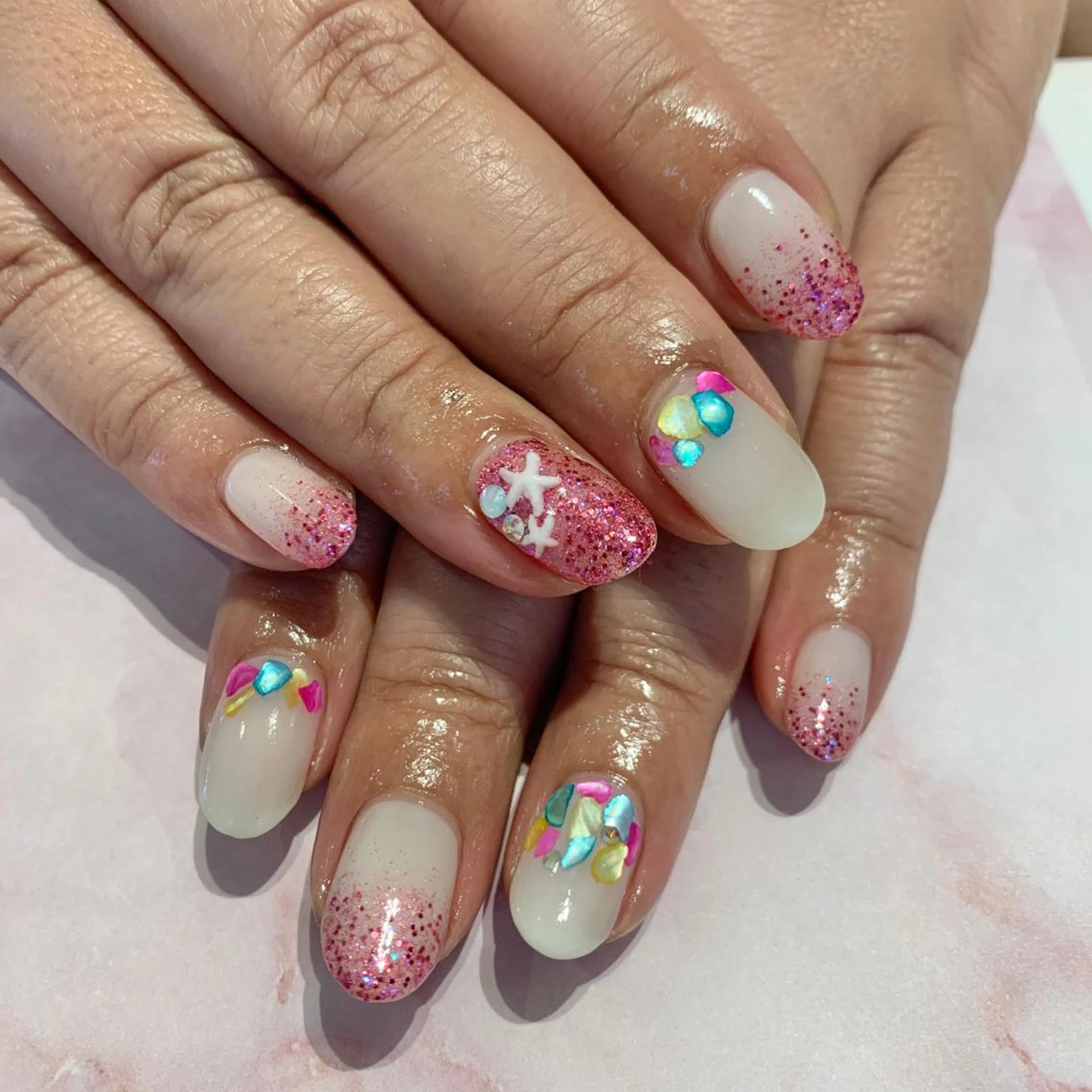 ネイル imymemine所属・渡邊 束紗のネイルデザイン