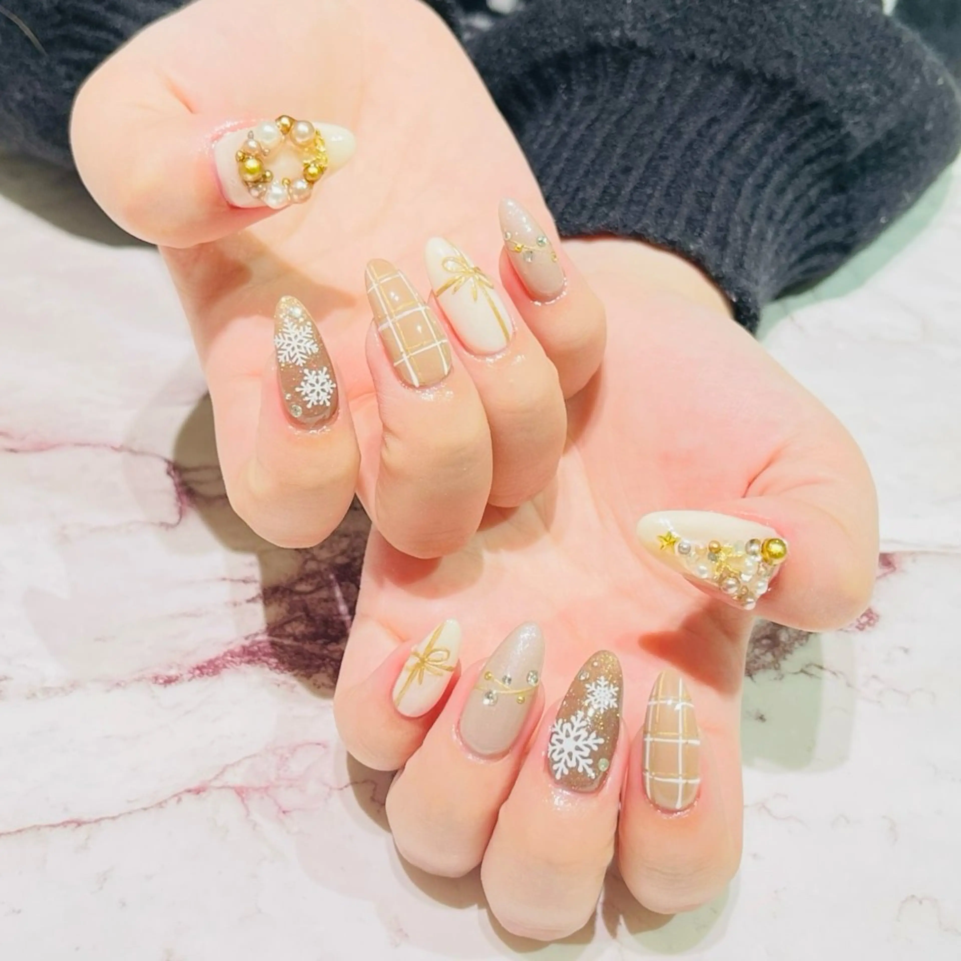 ネイル ハンドネイル Hair removal & Beauty salon Produce by Lucia所属・nail salon Luciaのネイルデザイン