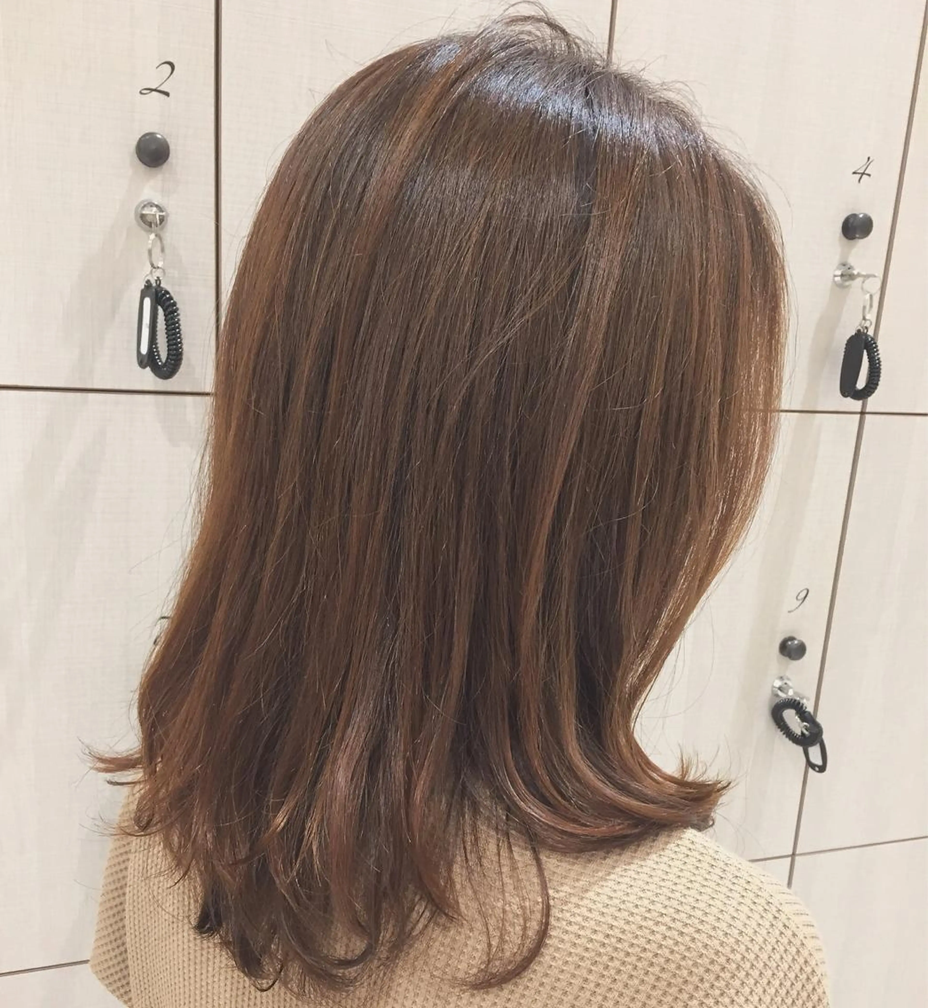 セミロング パーマ 下川 由貴のヘアスタイル