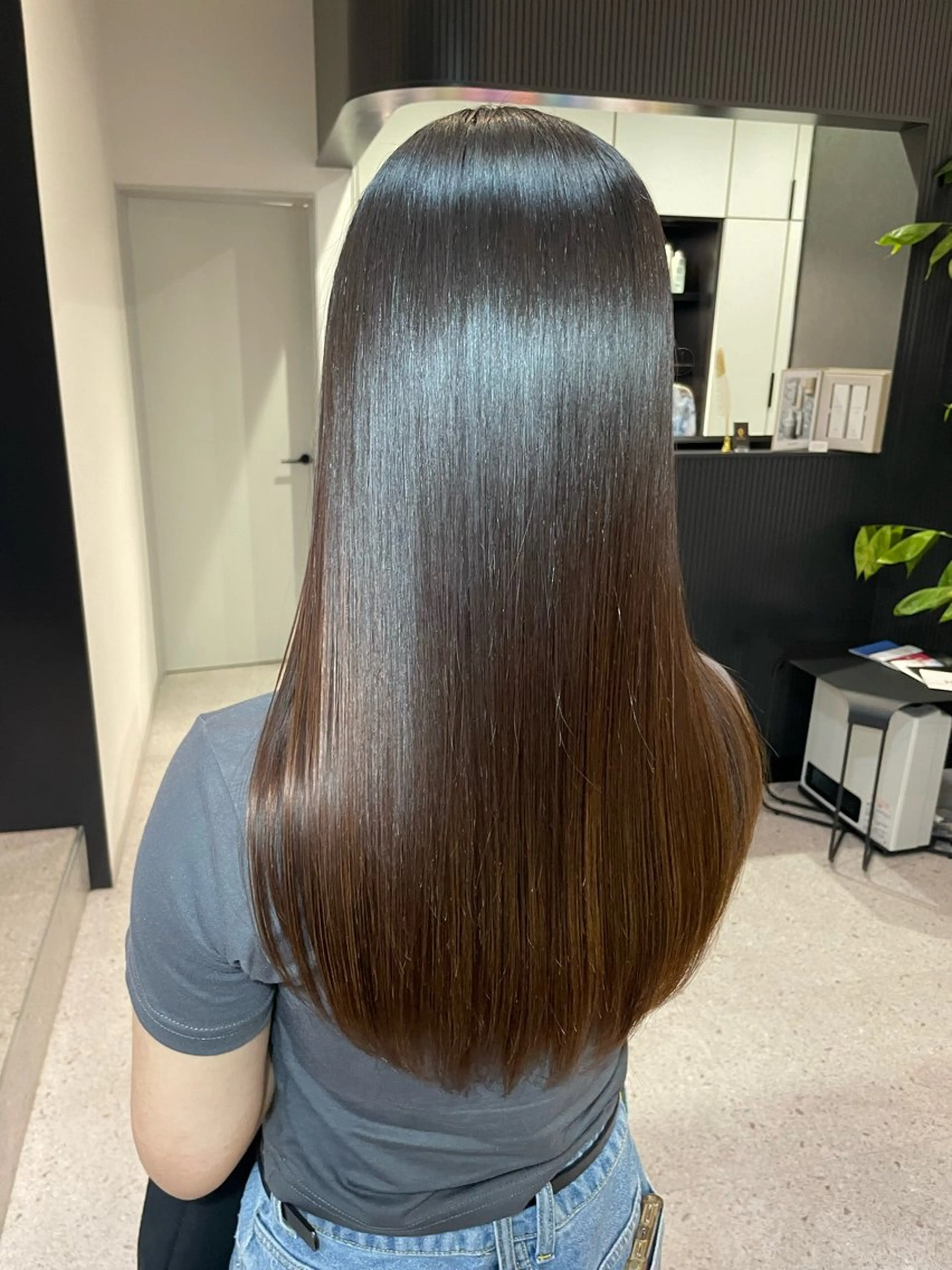 ロング 縮毛矯正 酸性ストレート カット 縮毛矯正 トリートメント 宇野 颯太のヘアスタイル