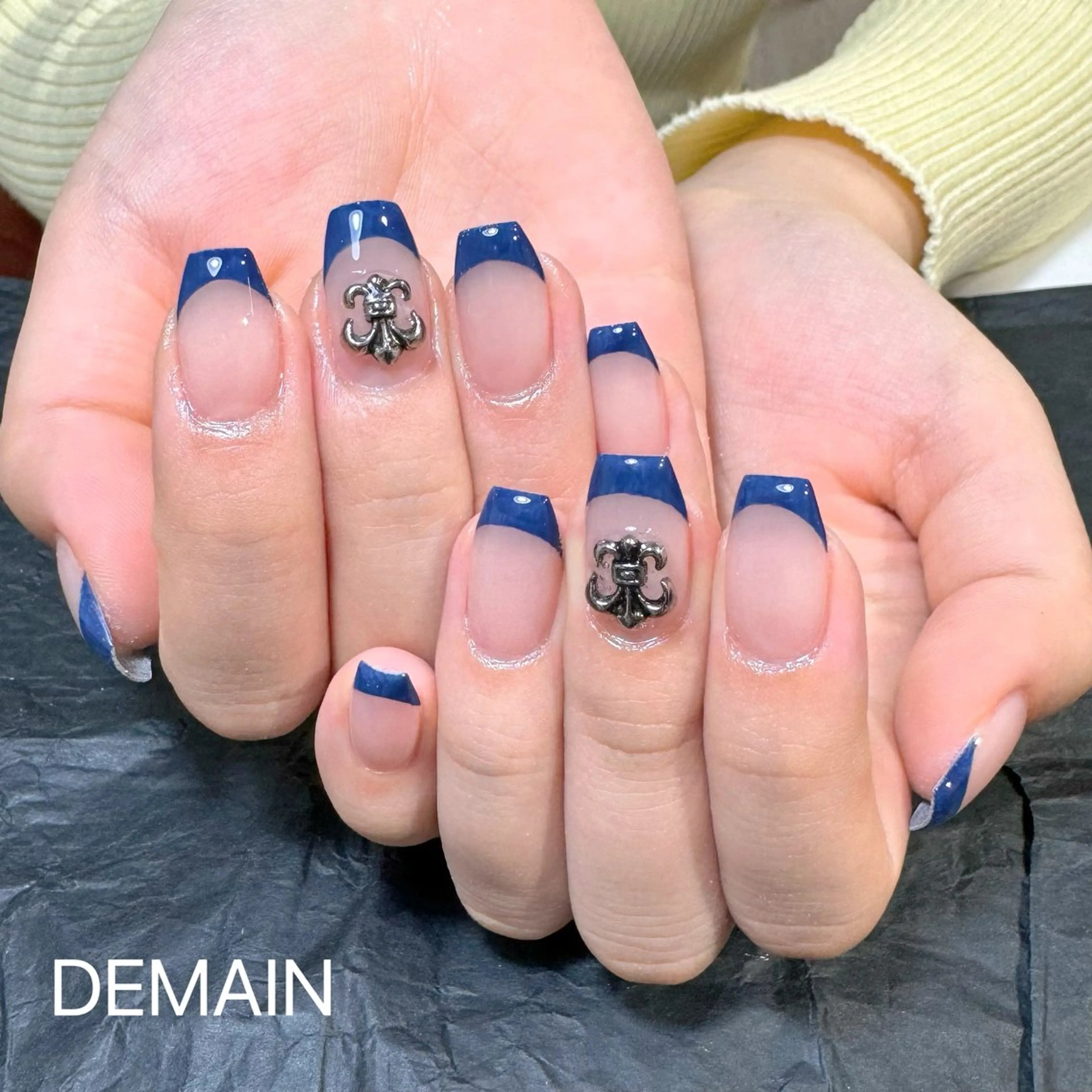 ネイル アートネイル オーロラネイル ガーリー キラキラネイル 韓国ネイル ハンドネイル ハンドケア DEMAIN- 🌸のネイルデザイン