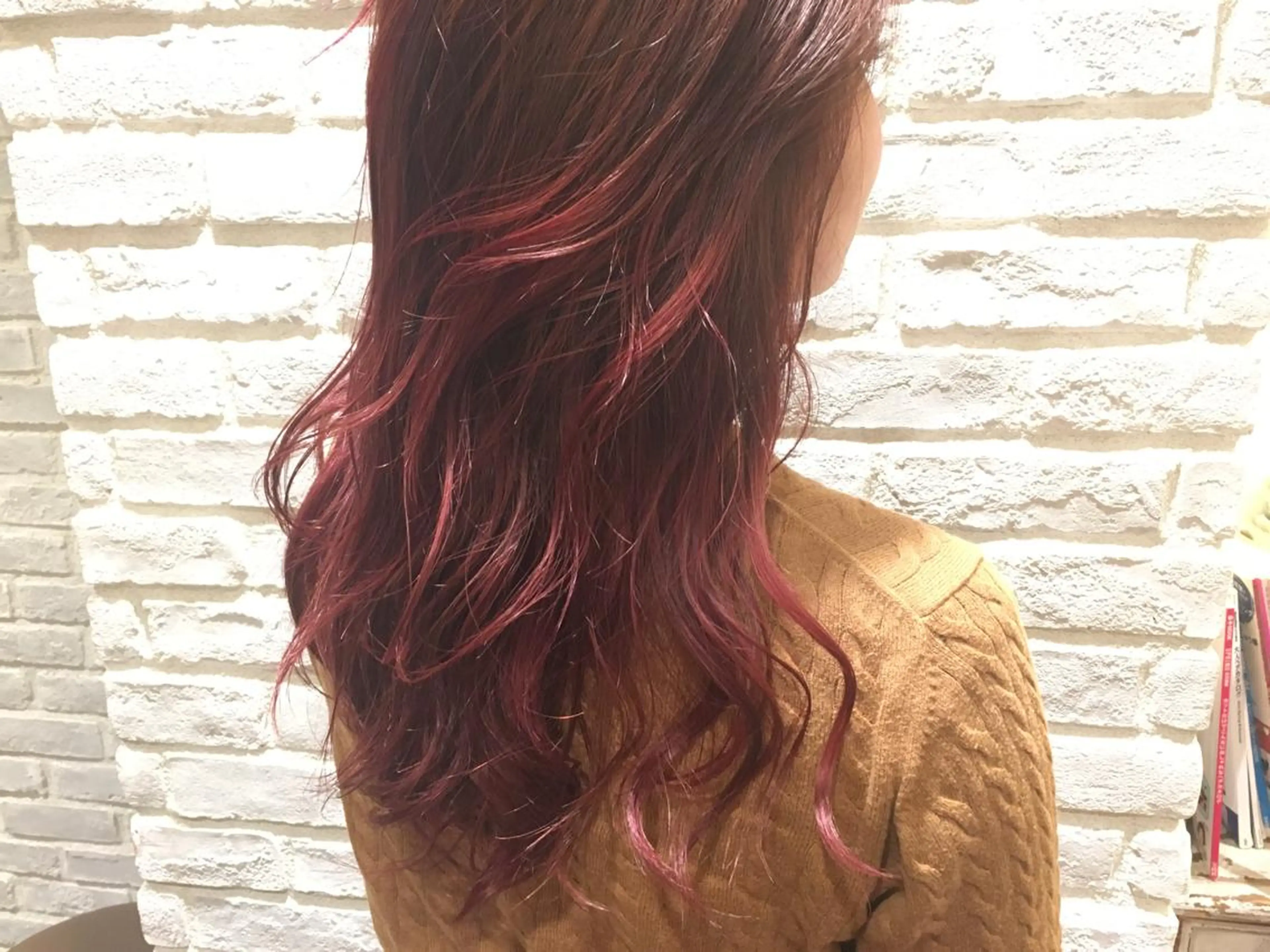 セミロング カラー ピンクカラー パープルカラー レッドカラー la fith所属・rico_by ヘアとアイブロウのヘアスタイル