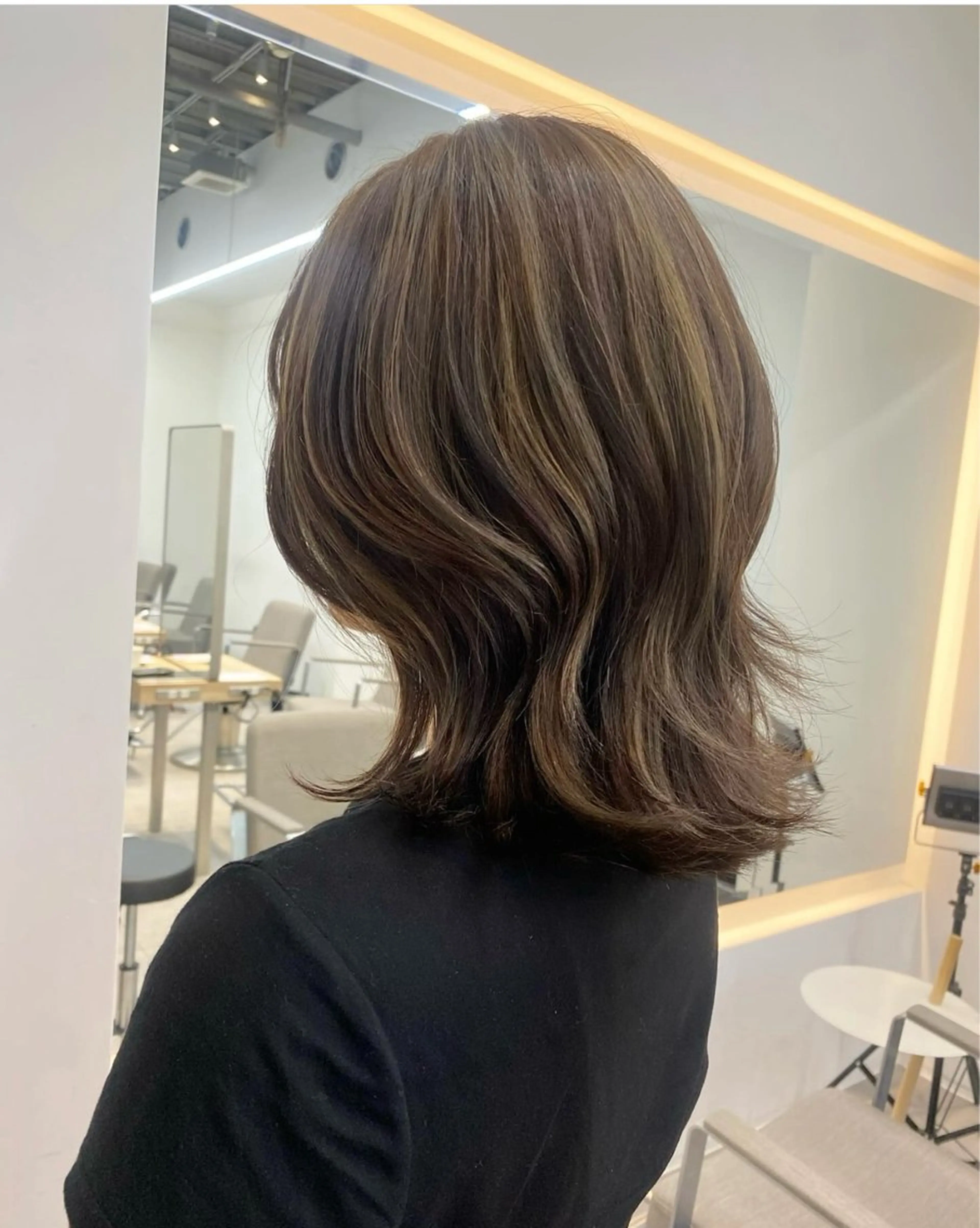 ミディアム カラー ハイライトカラー ハイライト nok所属・レイヤー/ベージュ/ どますず🌺のヘアスタイル