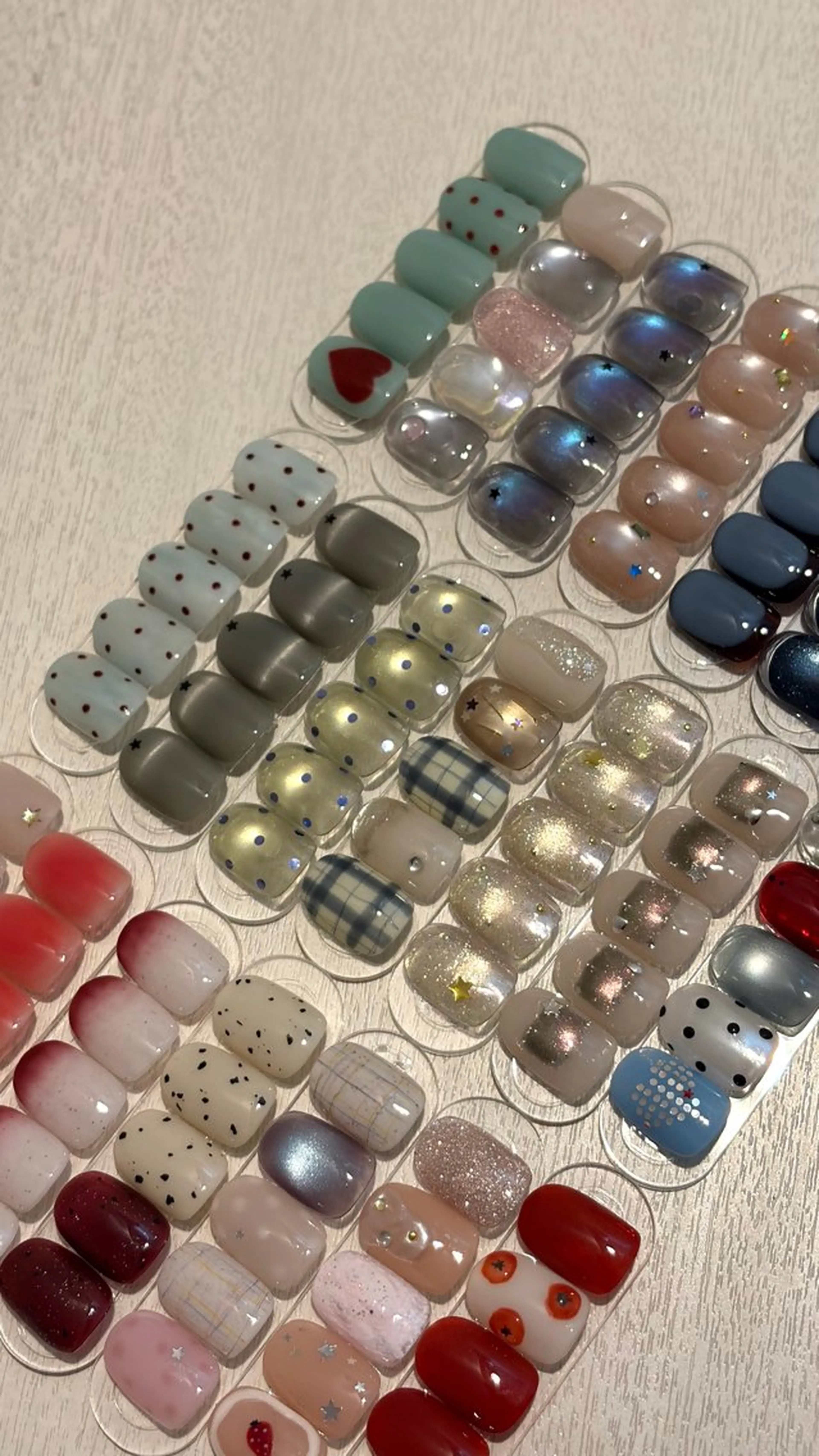 ネイル 韓国ネイル ハンドネイル nail salon HAZY所属・HAZY☁️長堀橋 |ショートネイル🧸のネイルデザイン