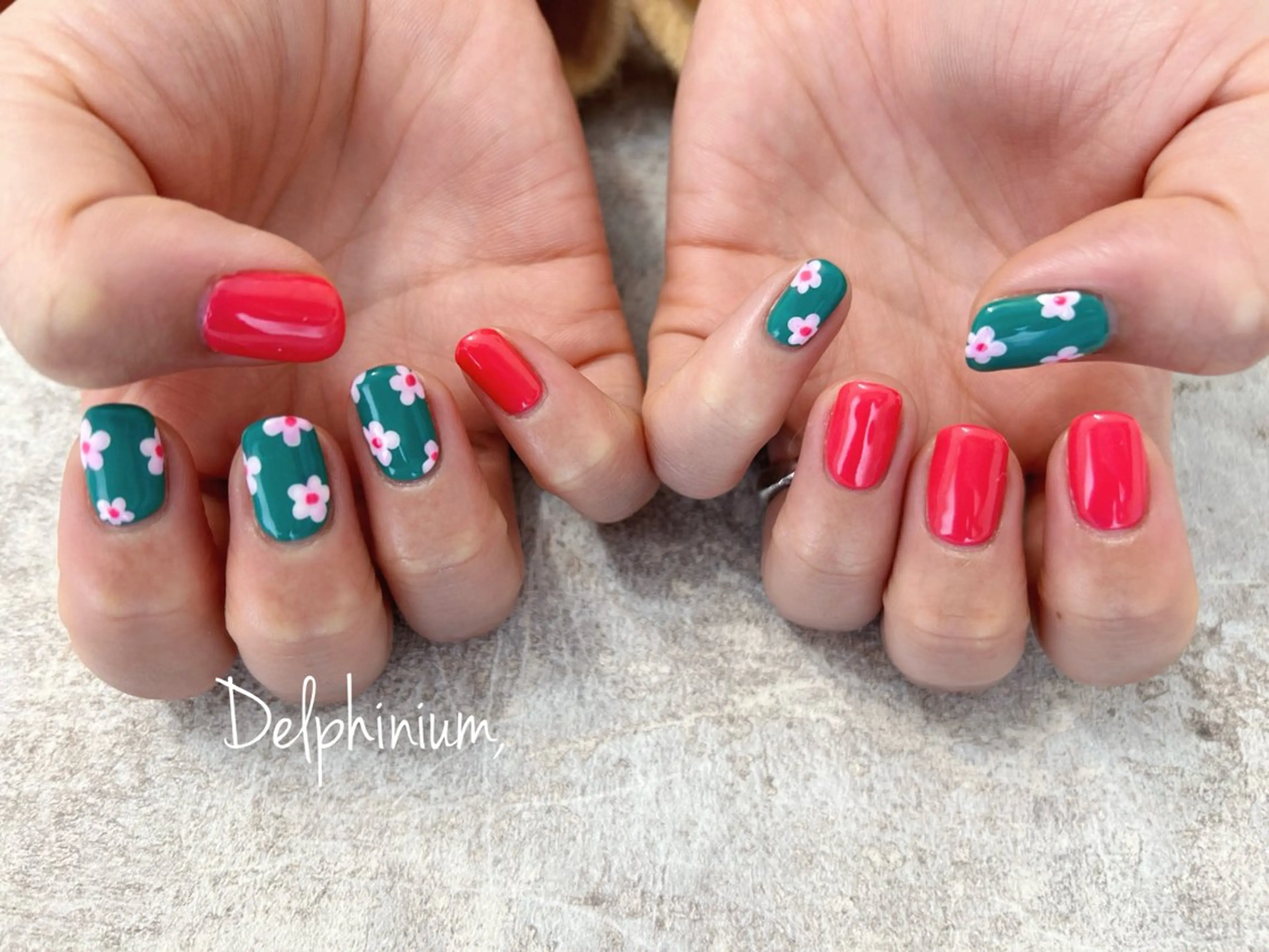 ネイル ハンドネイル 岡本 友恵のネイルデザイン