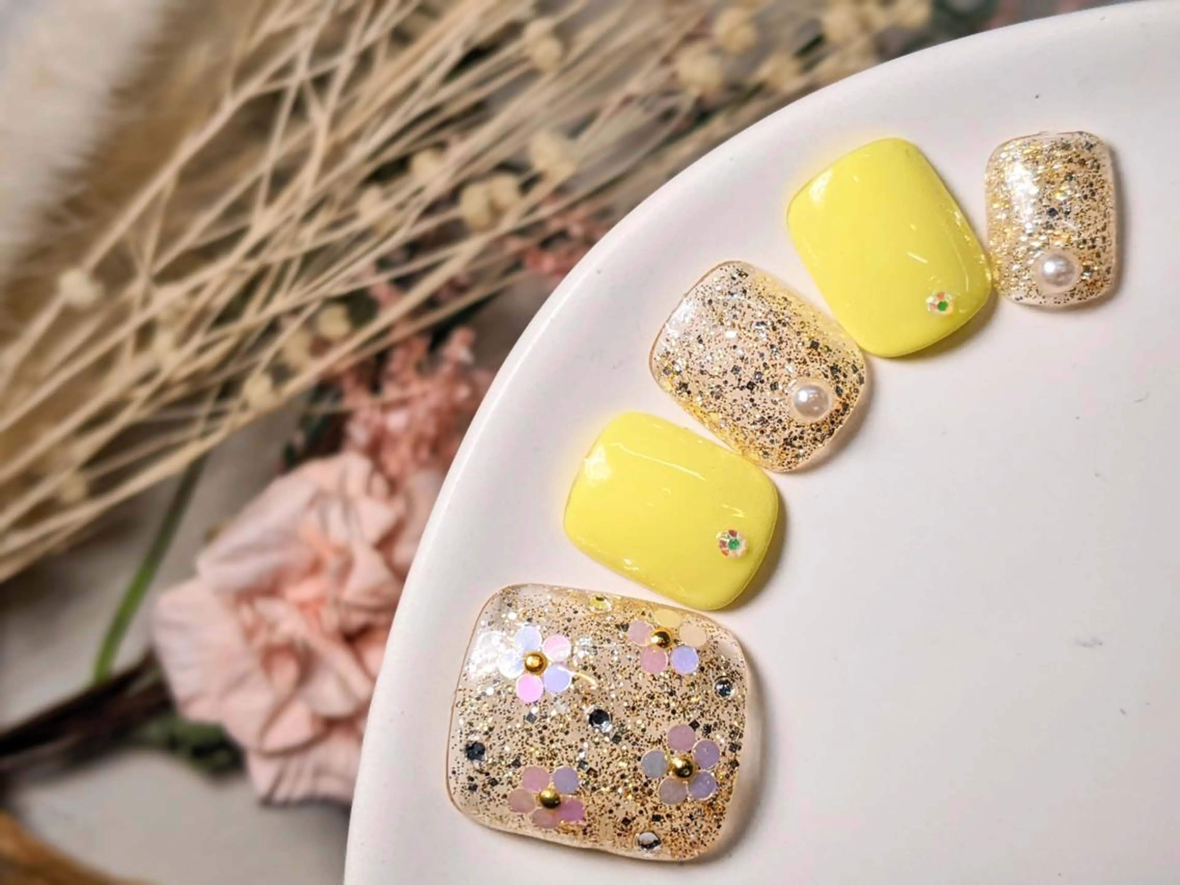 ネイル フットネイル Bianca浦和西口 竹ノ内  愛彩のネイルデザイン