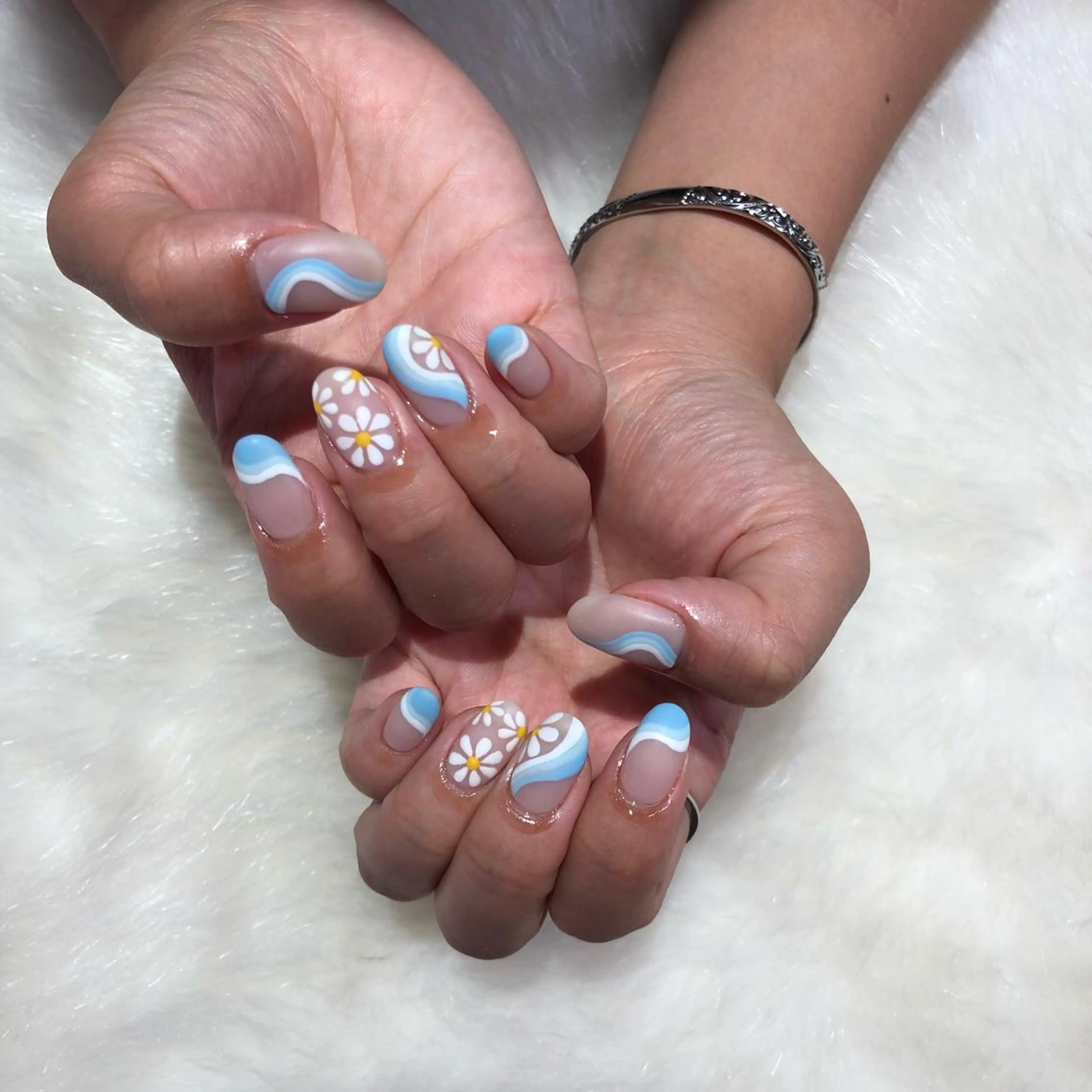 ネイル ハンドネイル フットネイル ハンドケア Nes.Nail所属・Miyagi Asamiのネイルデザイン