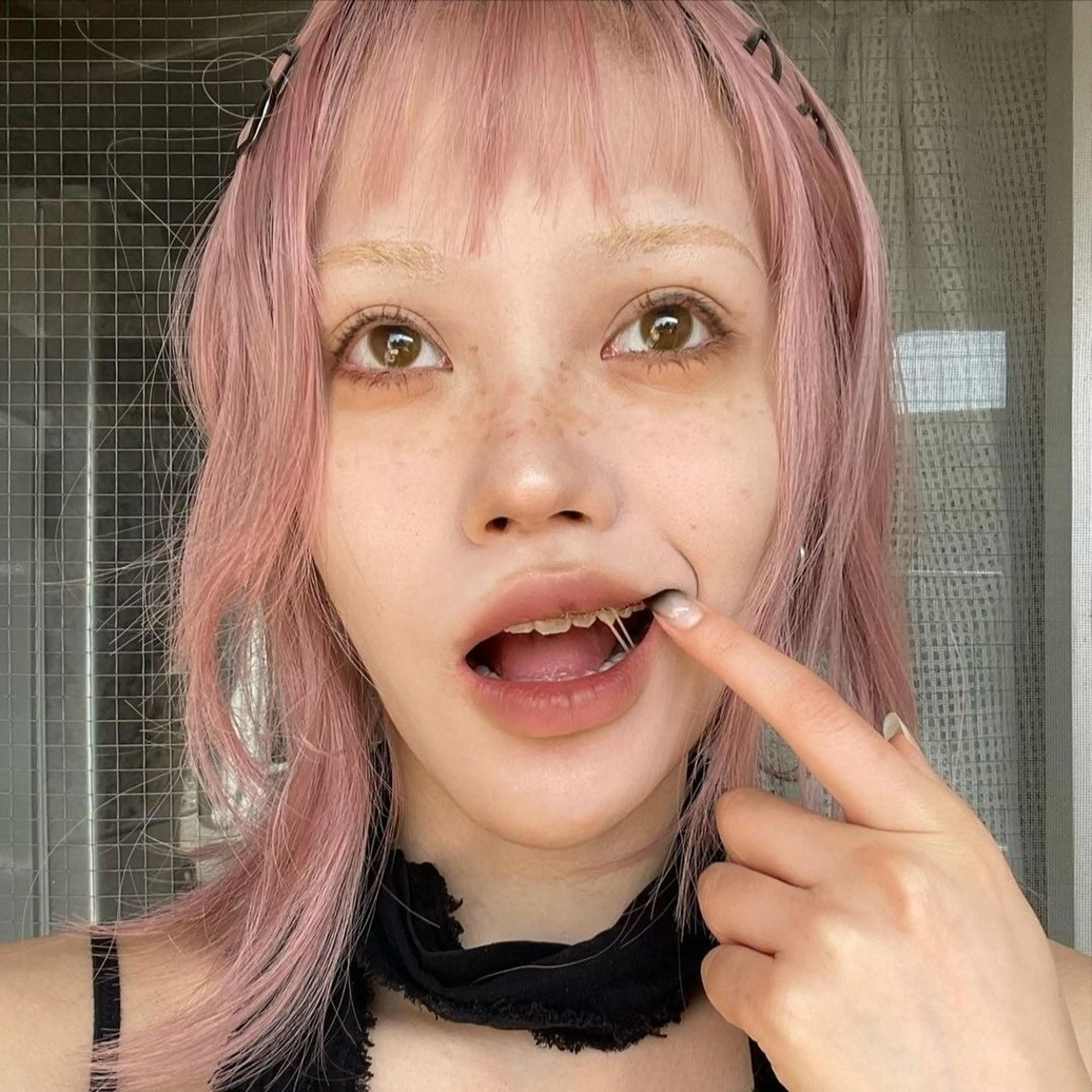 ミディアム カラー ヘアアレンジ minto/ 似合わせ/ハイトーンのヘアスタイル