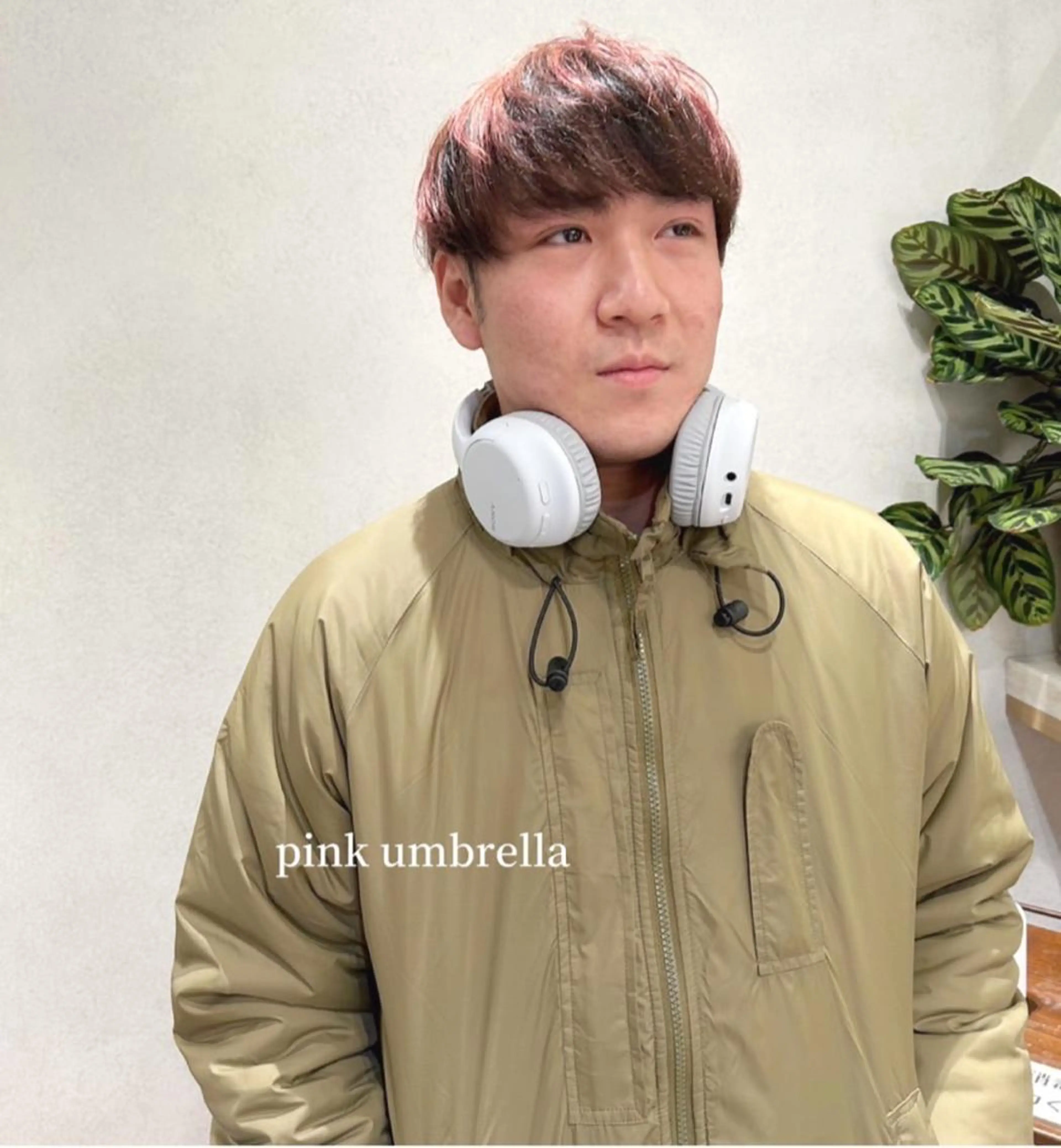 カラー メンズ デザインカラー ピンクカラー CANAAN銀座所属・艶透明感カラー/ ルーズパーマ/田中のヘアスタイル