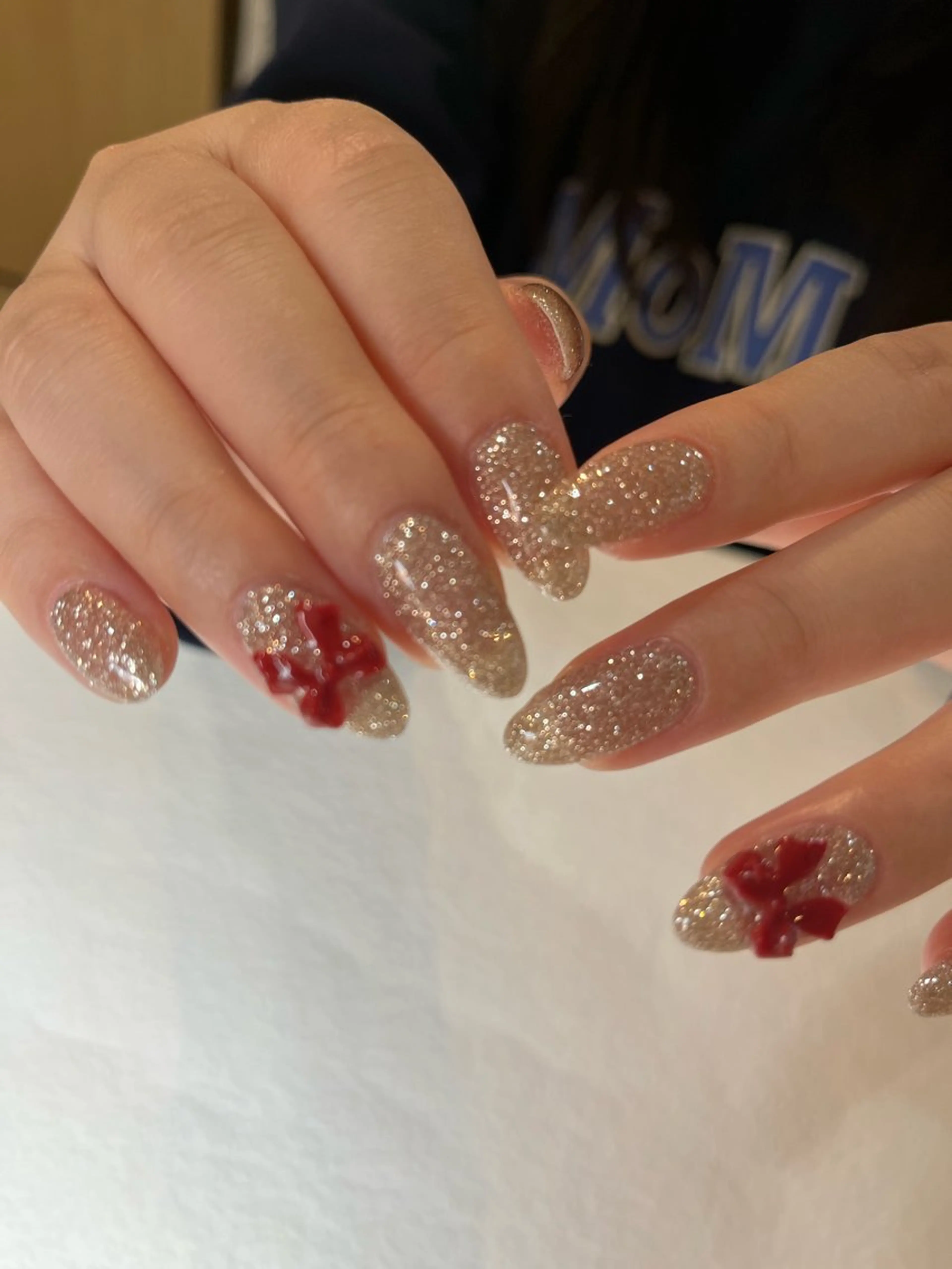 ネイル ボルドー チークネイル フラッシュネイル キラキラネイル 韓国ネイル ハンドネイル Floria ユイのネイルデザイン