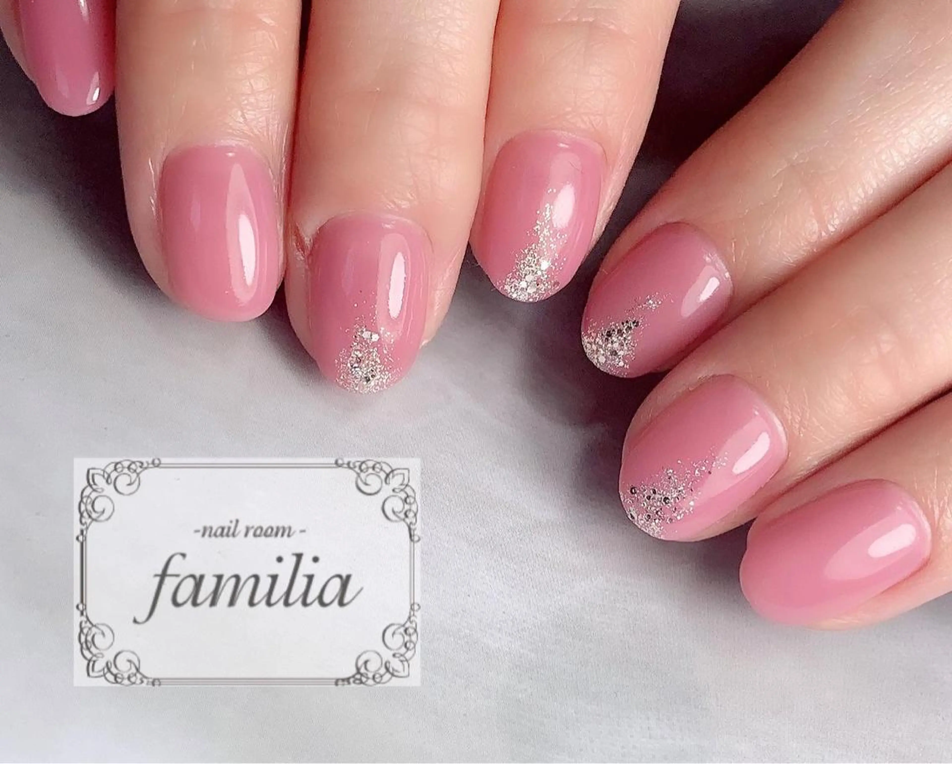 ネイル ラメ(グリッター) ハンドネイル -nailroom- familiaのネイルデザイン