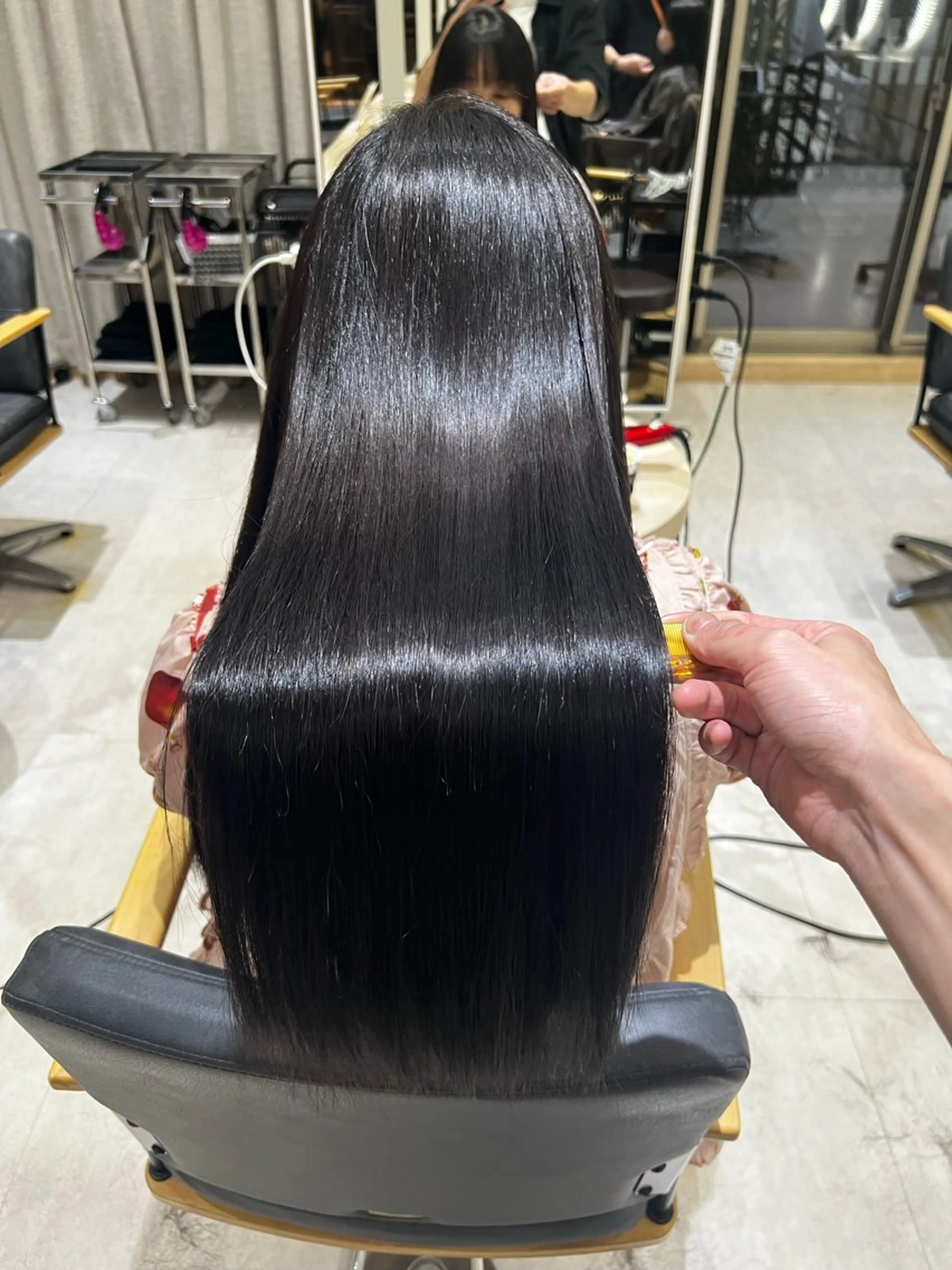 ロング カット ヘアカラー トリートメント 松田卓也🌟美髪矯正 🌟小顔🌟艶髪のヘアスタイル