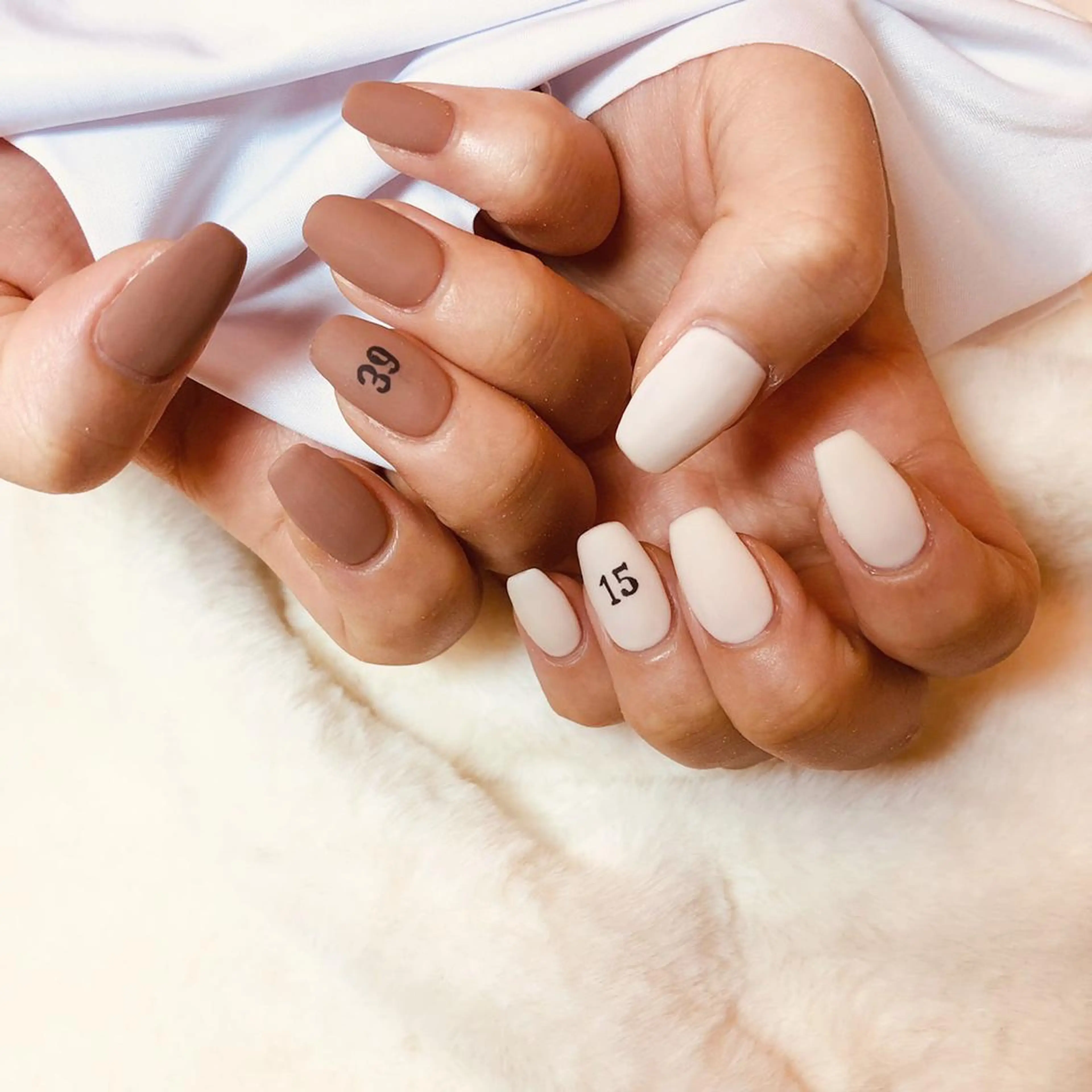 ネイル 持ち込み ハンドネイル 野島 千夏のネイルデザイン