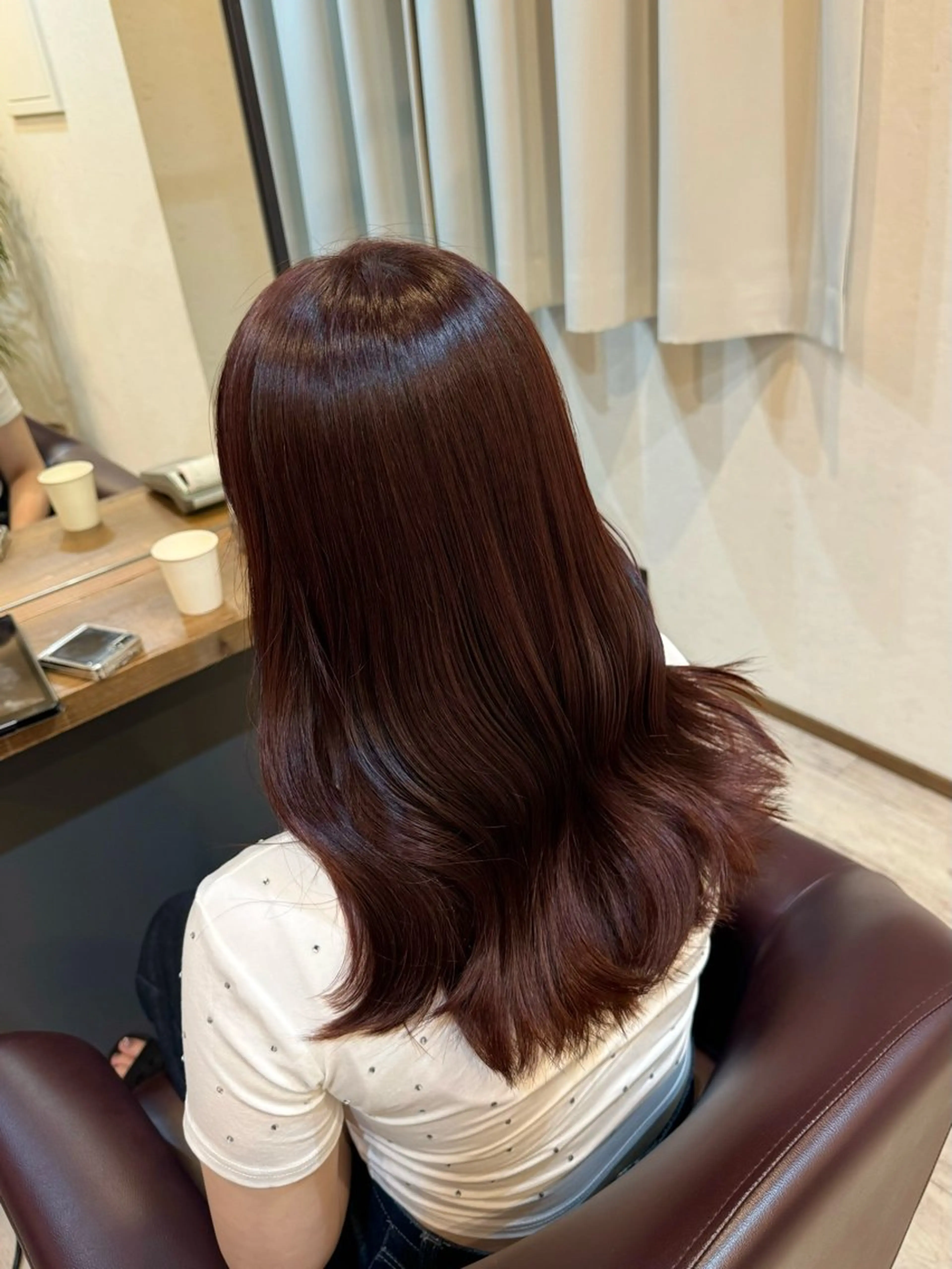 ロング カラー 内沼 恵留菜のヘアスタイル