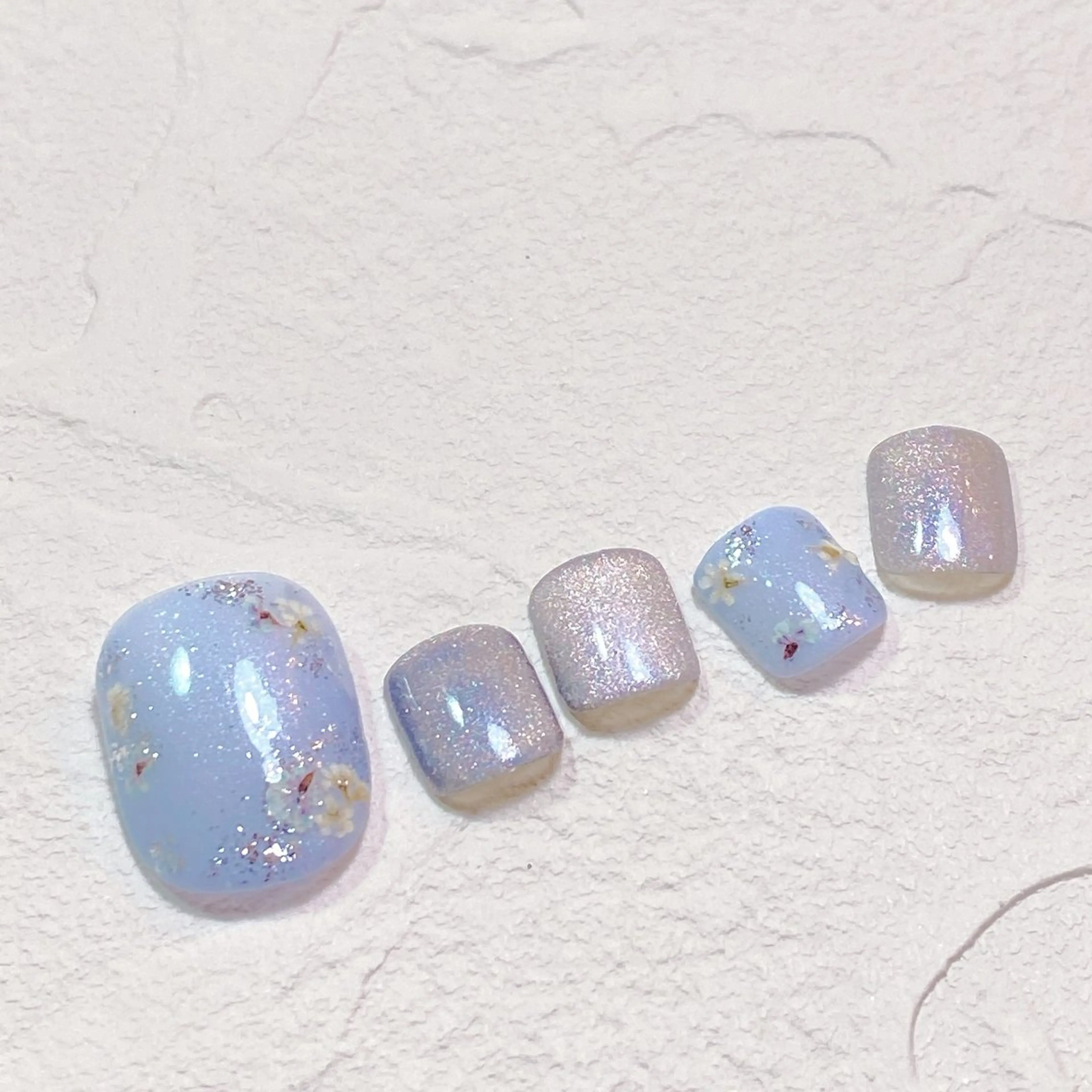 ネイル ROCHIE所属・ROCHIE ロキエ(まなみ)のネイルデザイン