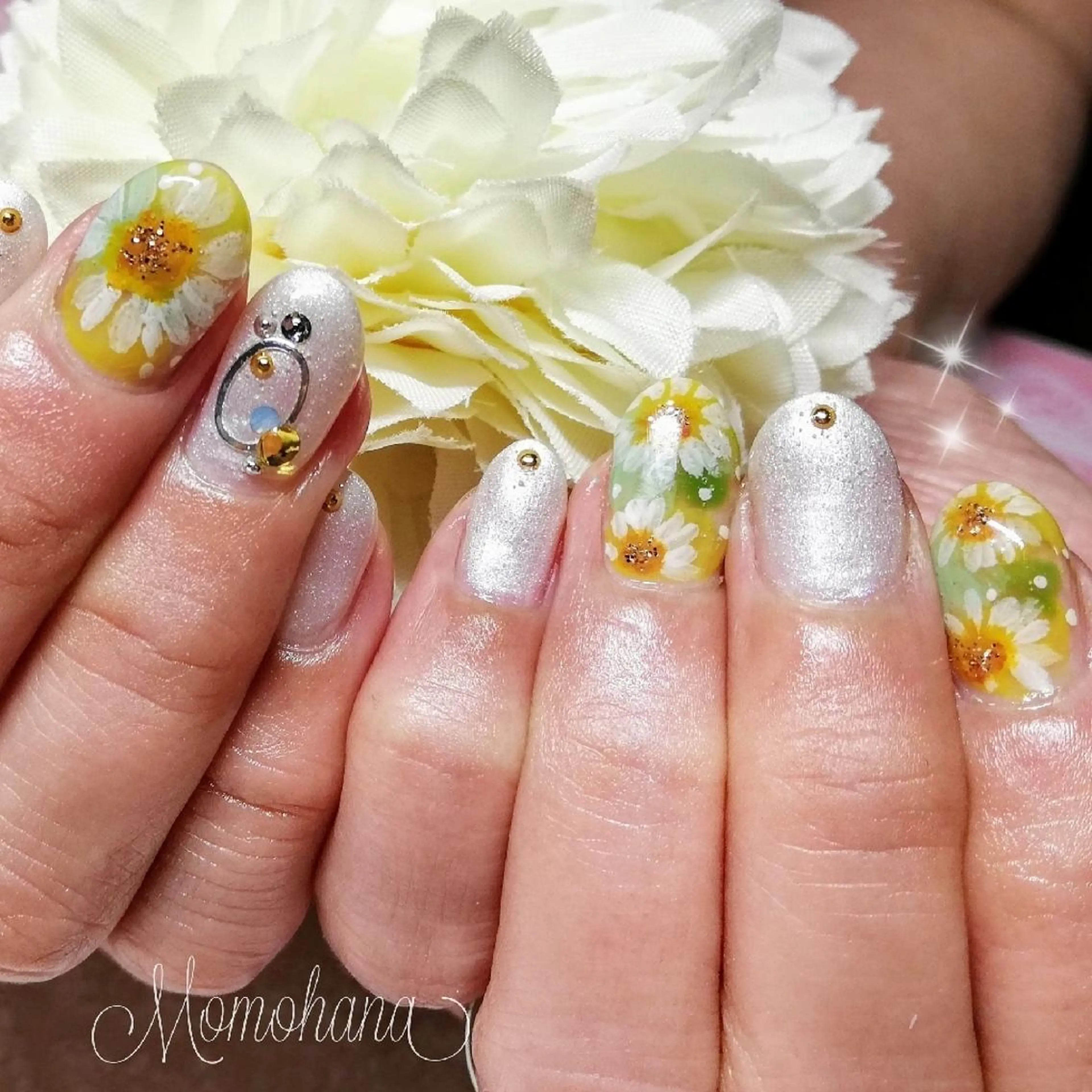 ネイル momohana  のネイルデザイン