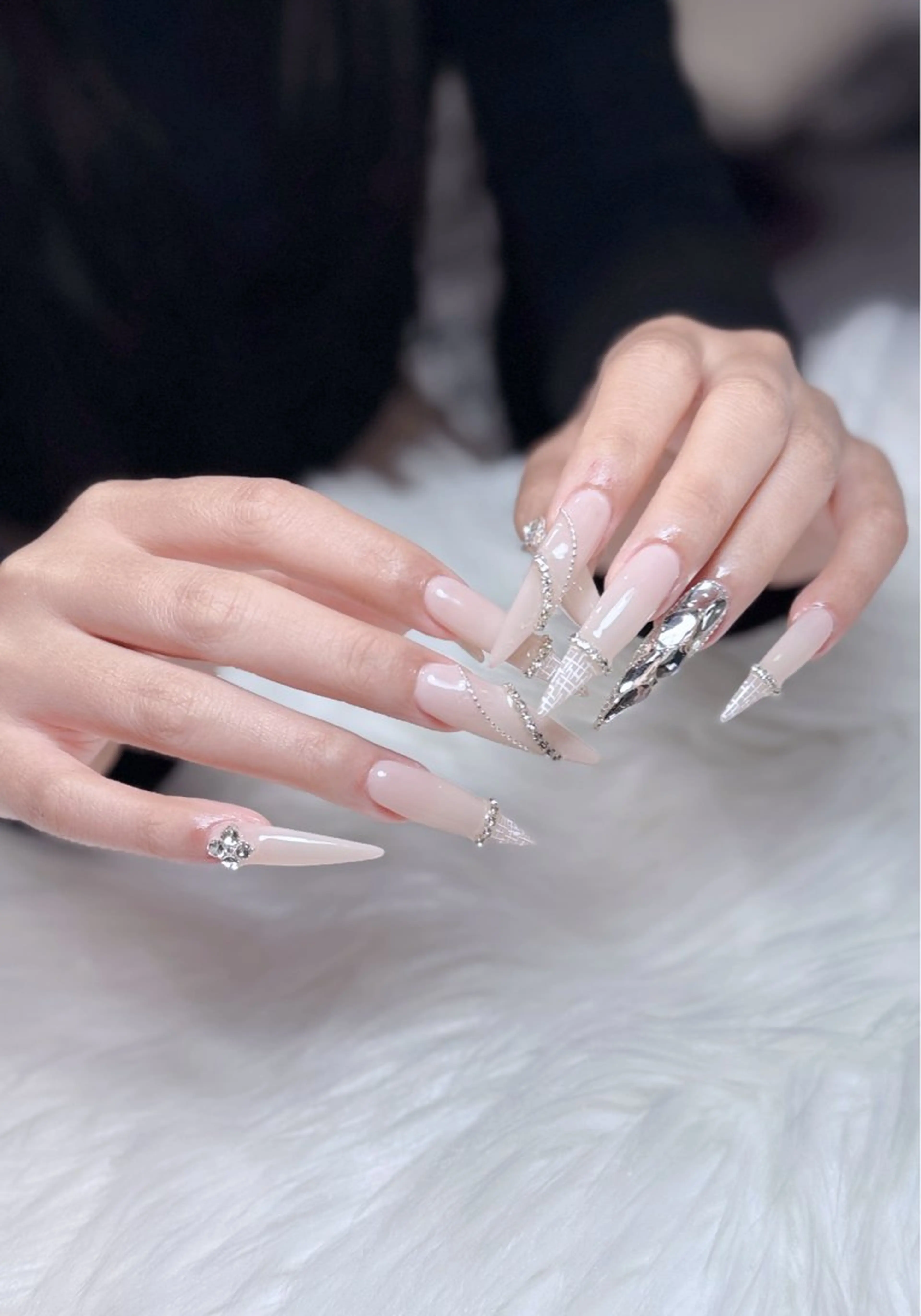 ネイル アートネイル オーロラネイル ジェルネイル 韓国ネイル ロングネイル ハンドネイル Nichi Nailsのネイルデザイン