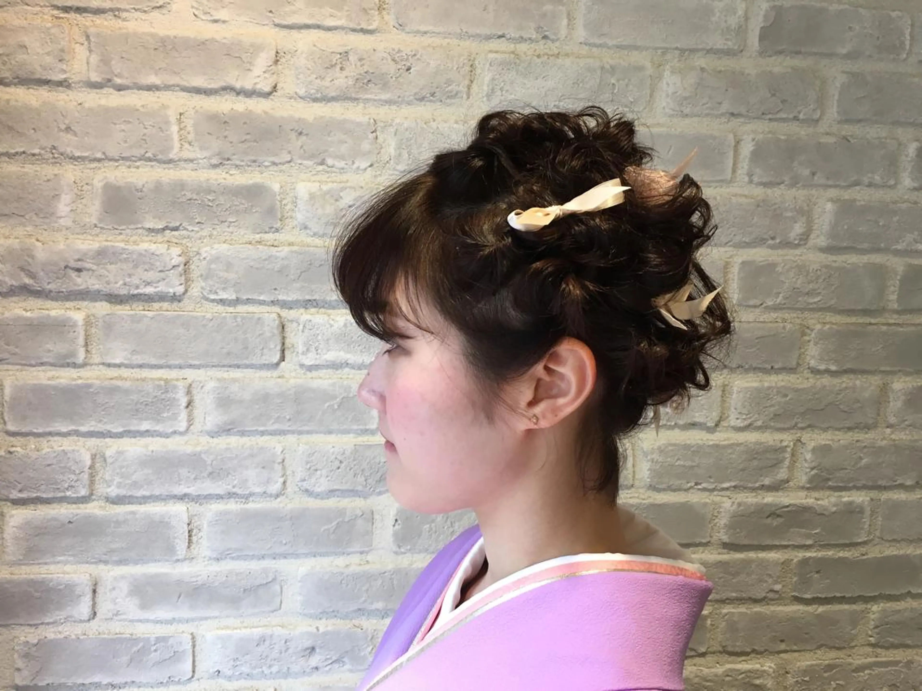 ショート ヘアアレンジ ネイル 成人式 卒業式のヘアスタイル ショートヘア 成人式 卒業式 la fith所属・rico_by ヘアとアイブロウのヘアスタイル