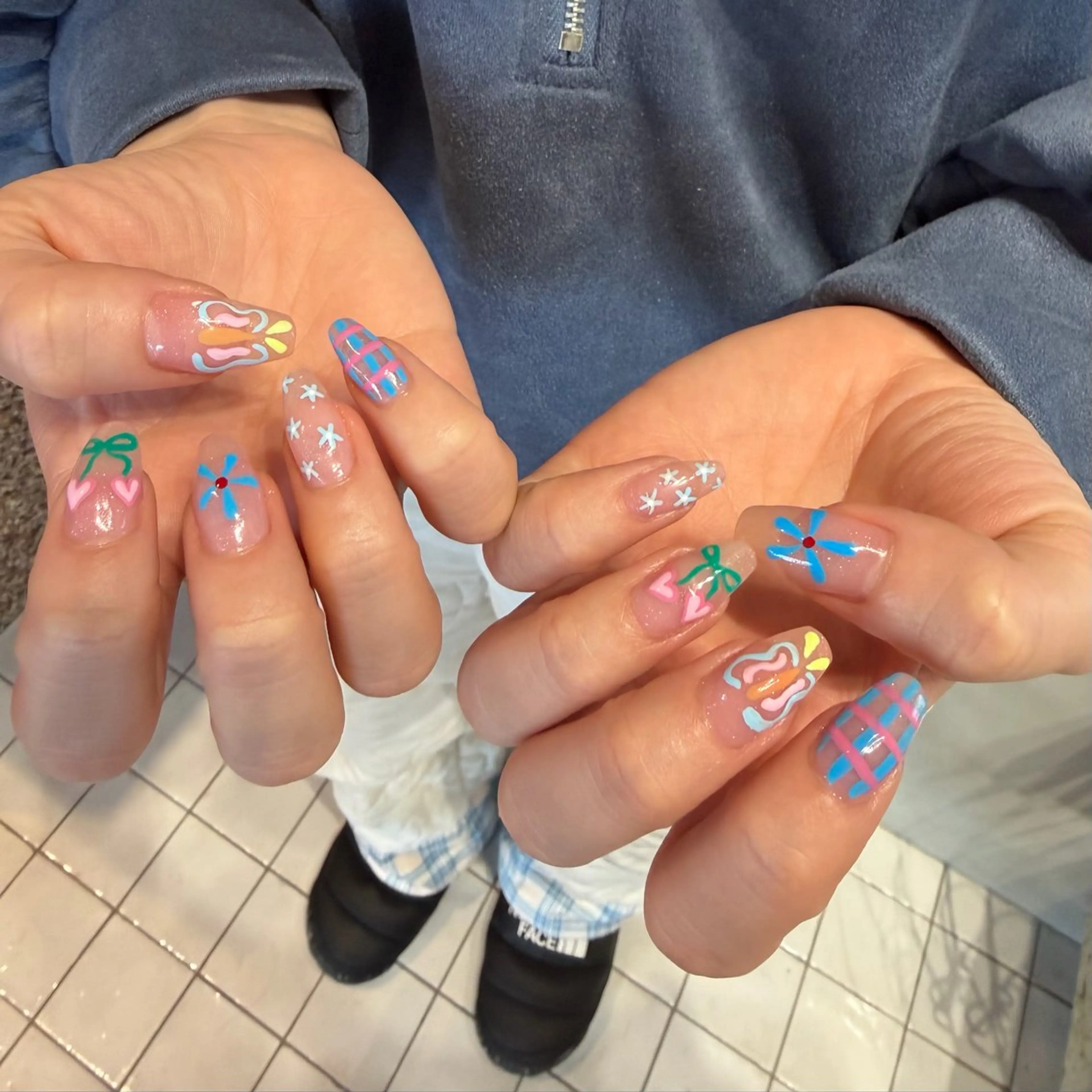 ネイル f所属・渡辺 愛のネイルデザイン