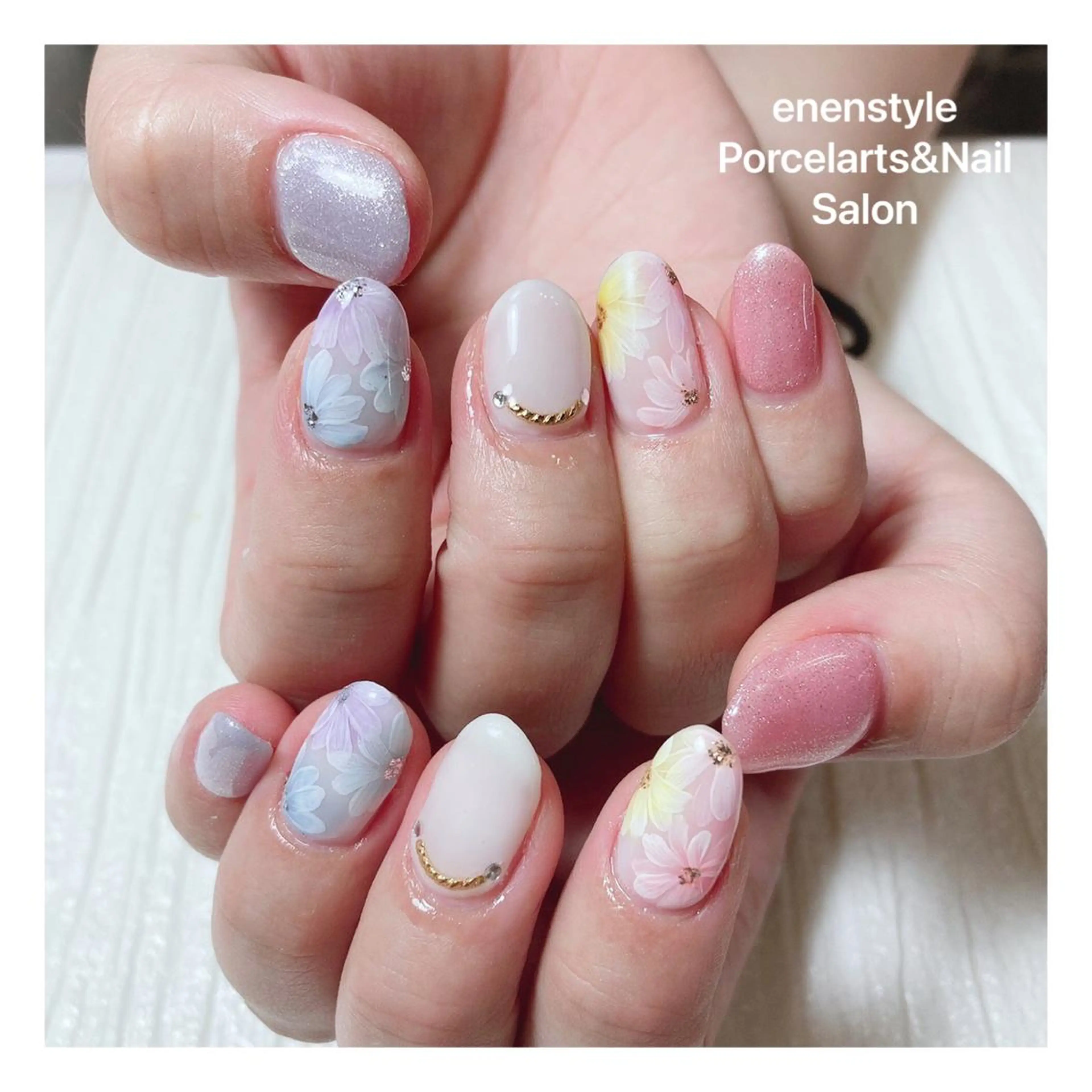 ミディアム ネイル ハンドネイル 👑enen style👑のネイルデザイン