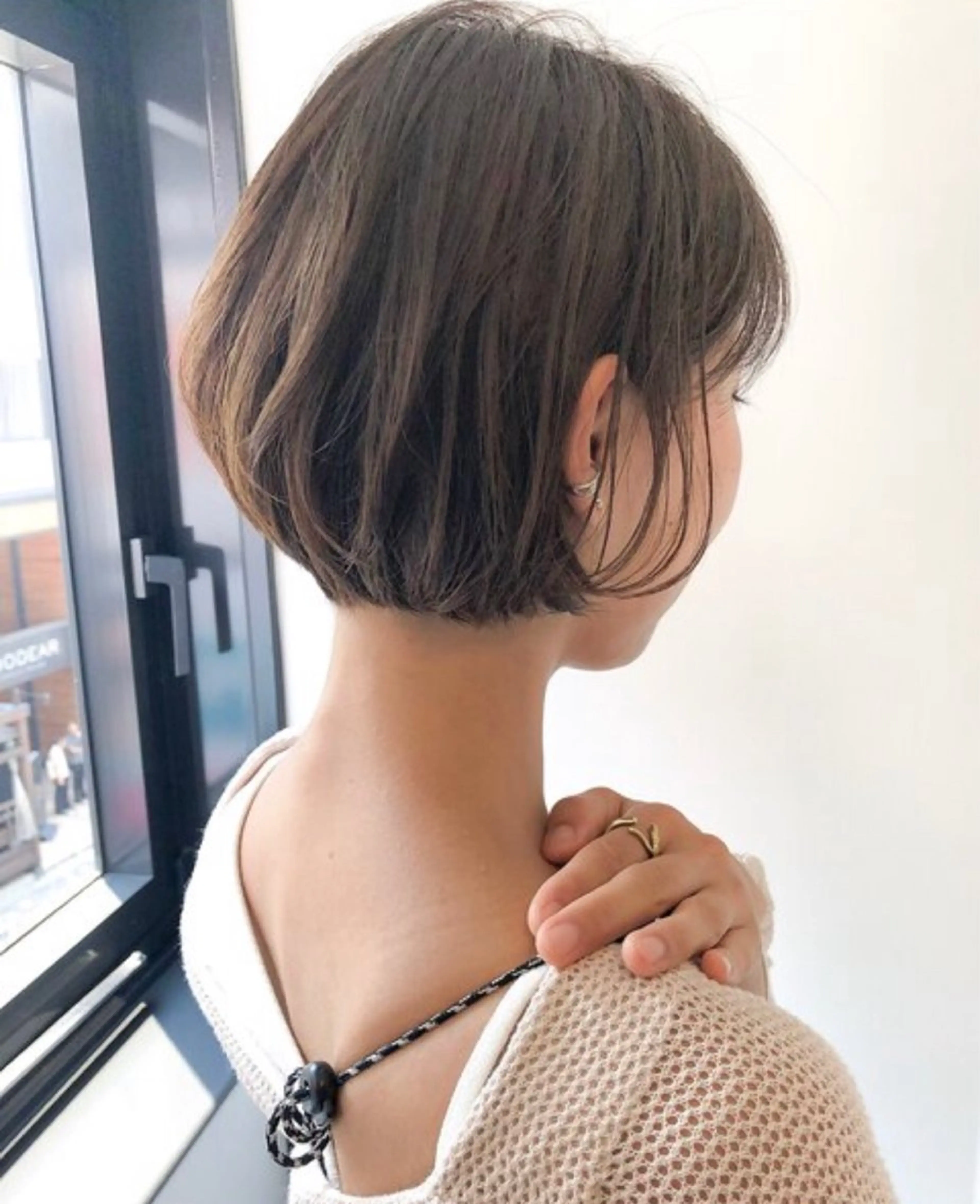 ショート 辺見 葵のヘアスタイル