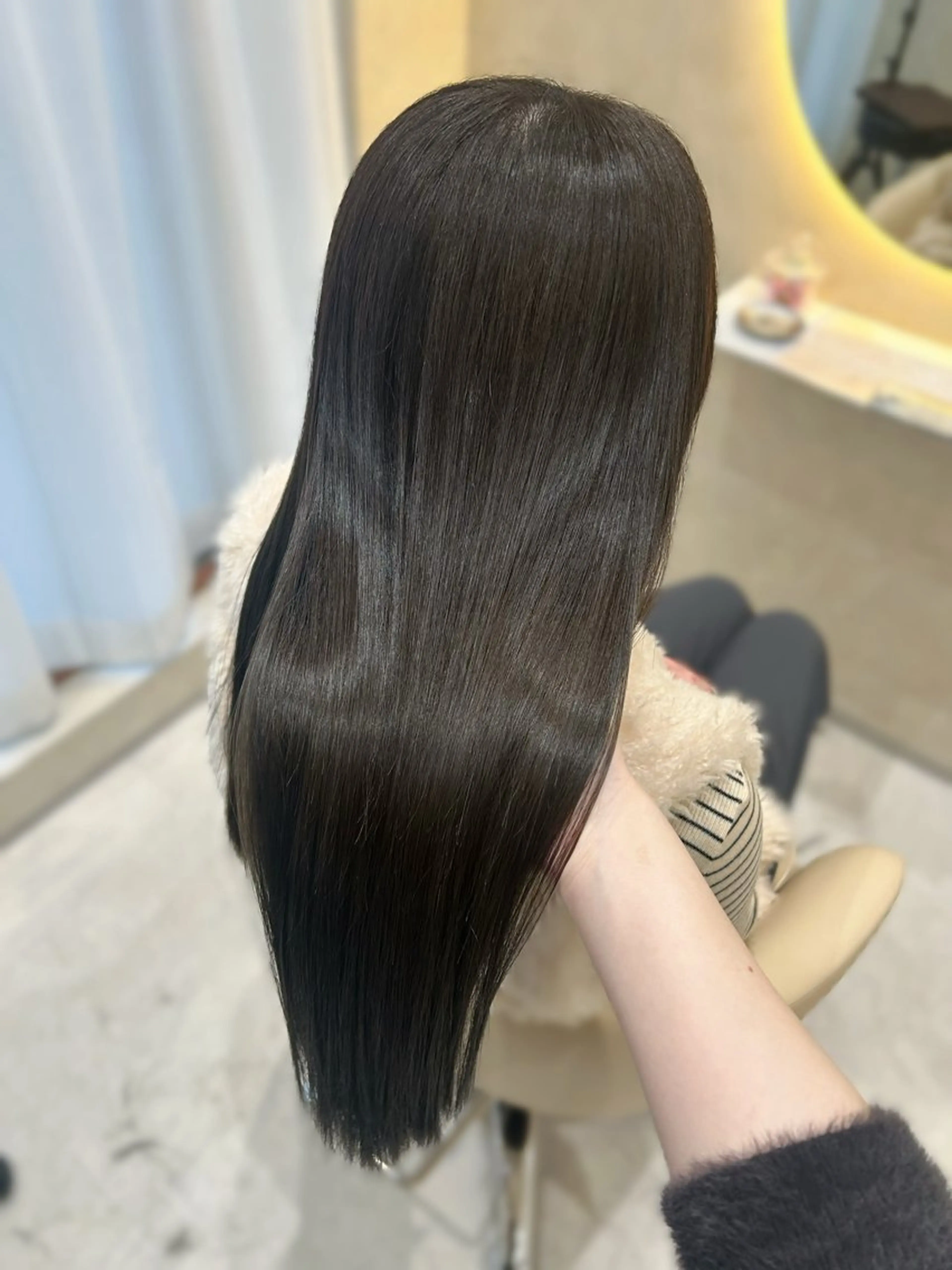 ロング カラー オリーブカラー 髪質改善 トリートメント zina ୨୧˖* moeのヘアスタイル