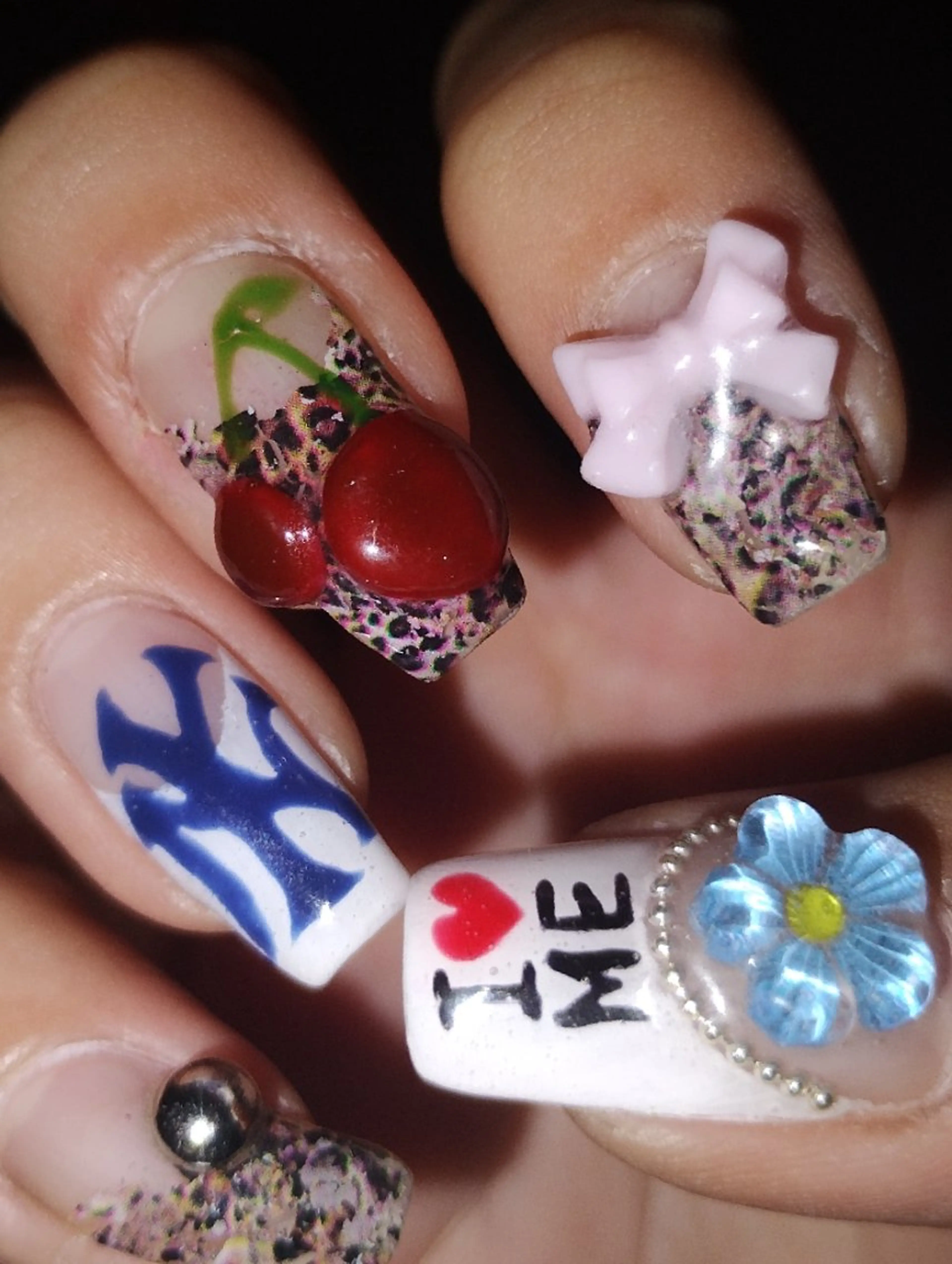 ネイル 424 nailsのネイルデザイン